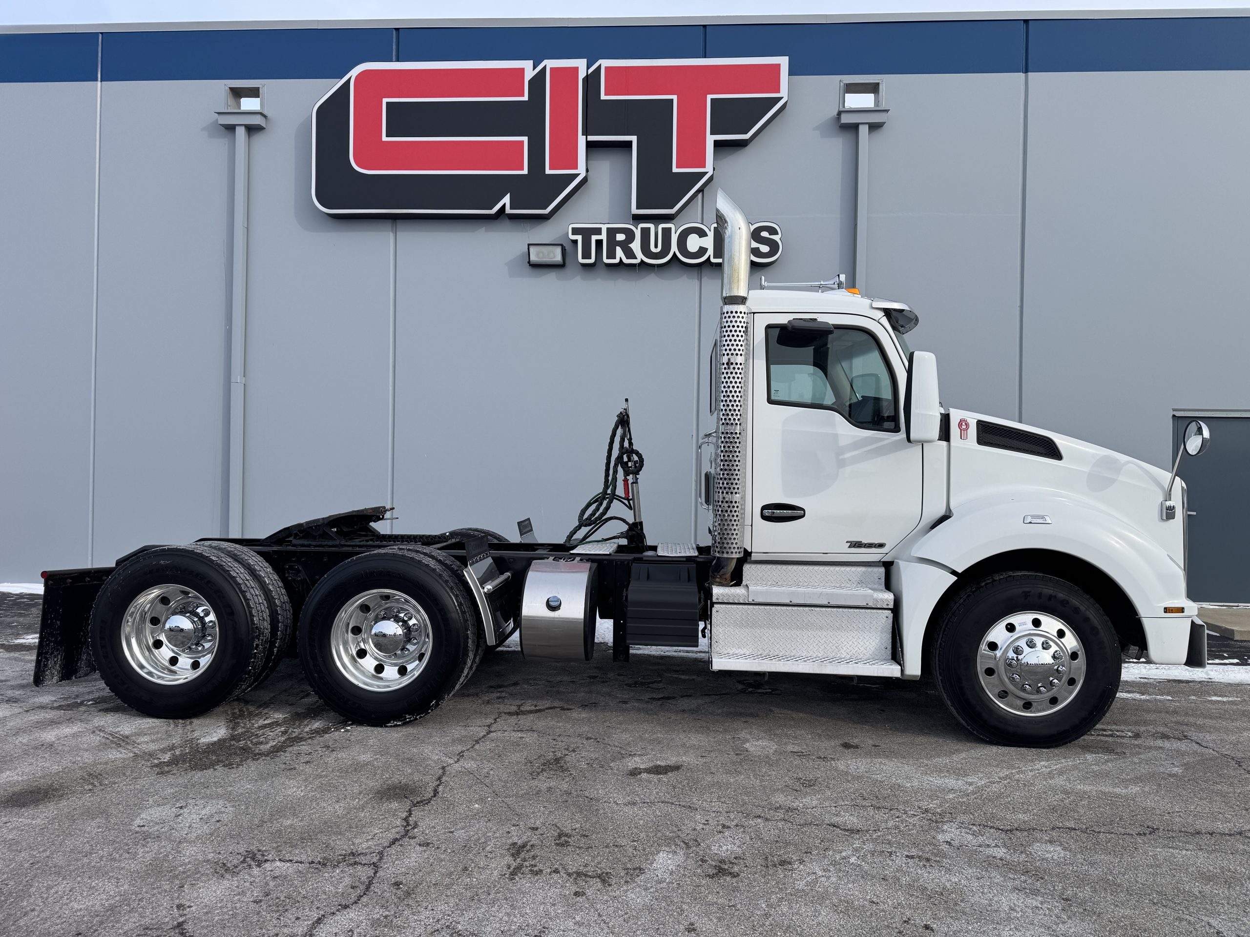 2018 KENWORTH T880 - image 4 of 6