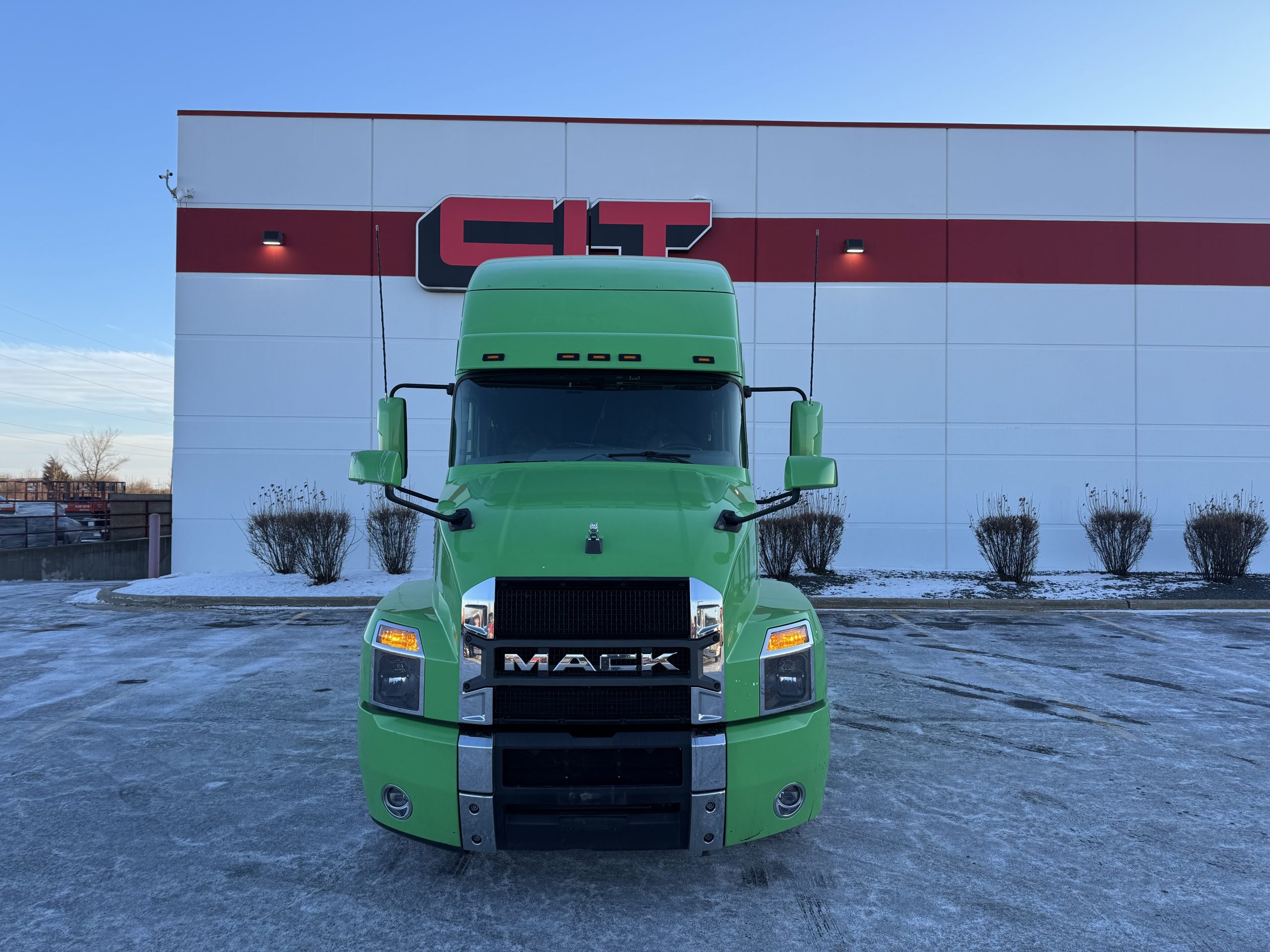 2023 MACK ANTHEM - image 2 of 6