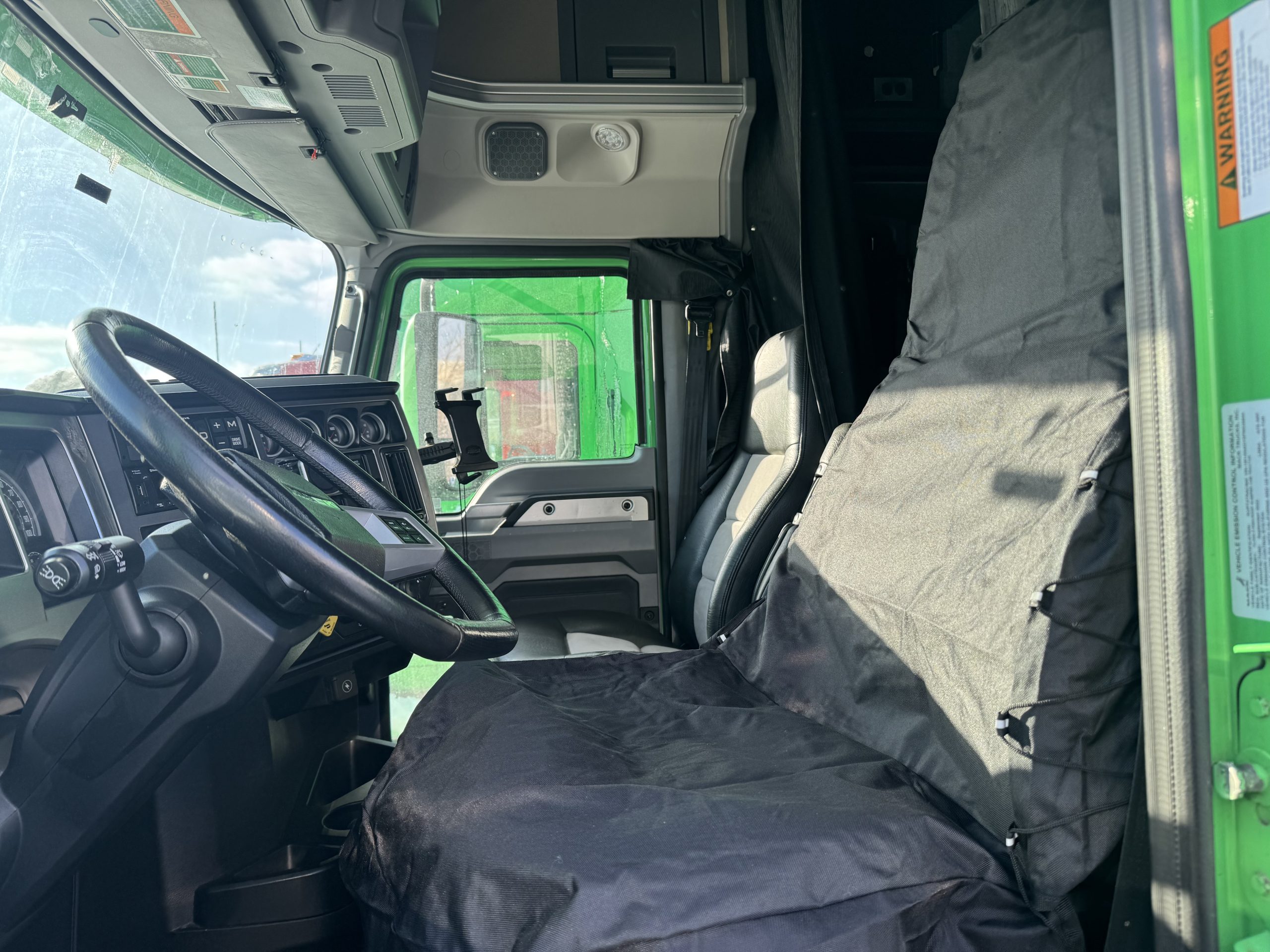 2023 MACK ANTHEM - image 6 of 6