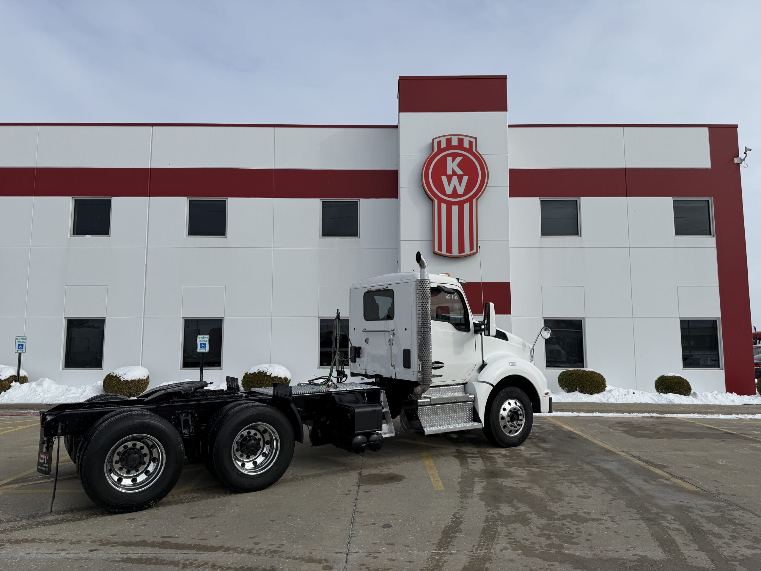 2022 KENWORTH T880 - image 5 of 6