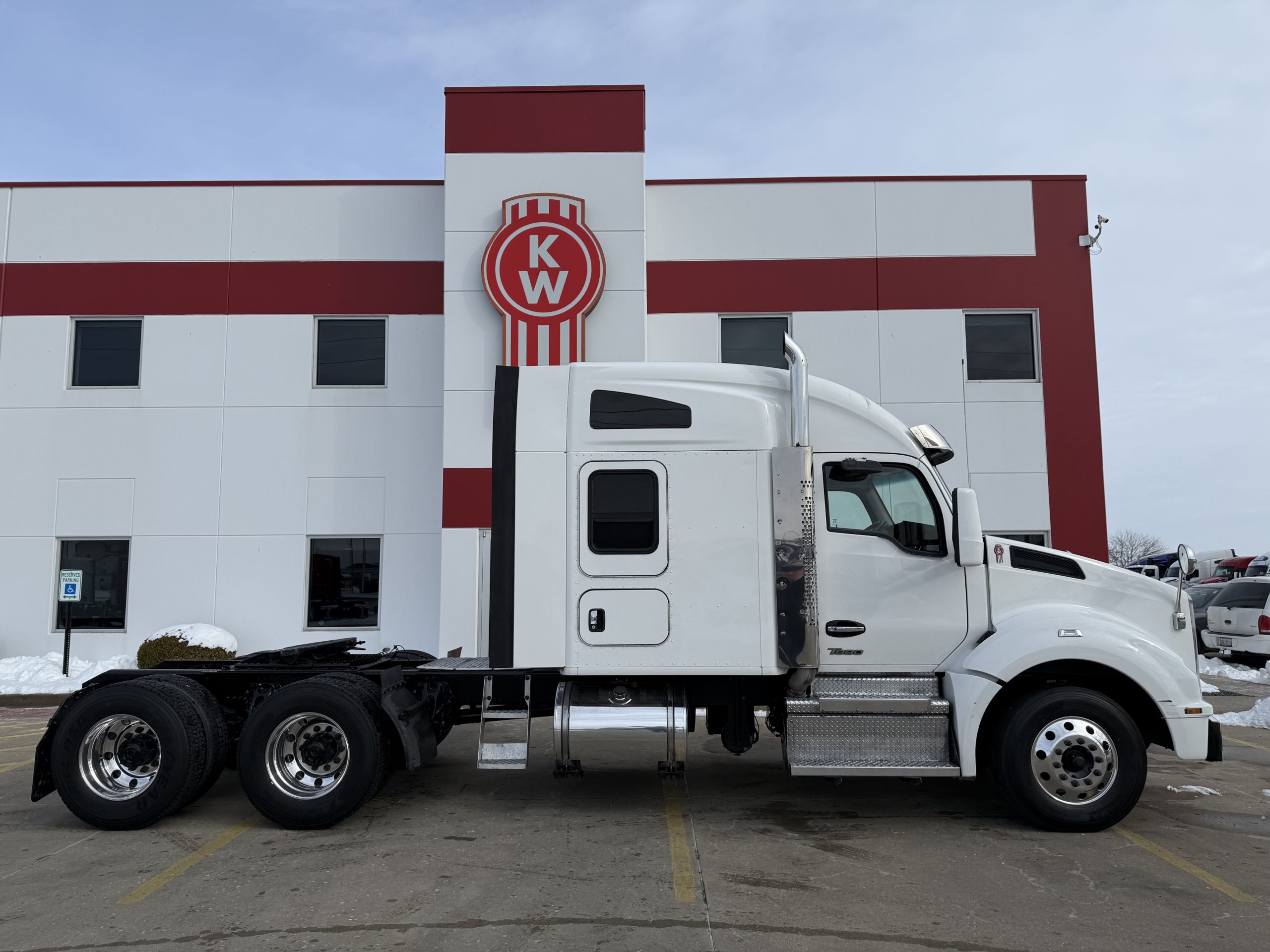 2023 KENWORTH T880 - image 3 of 6