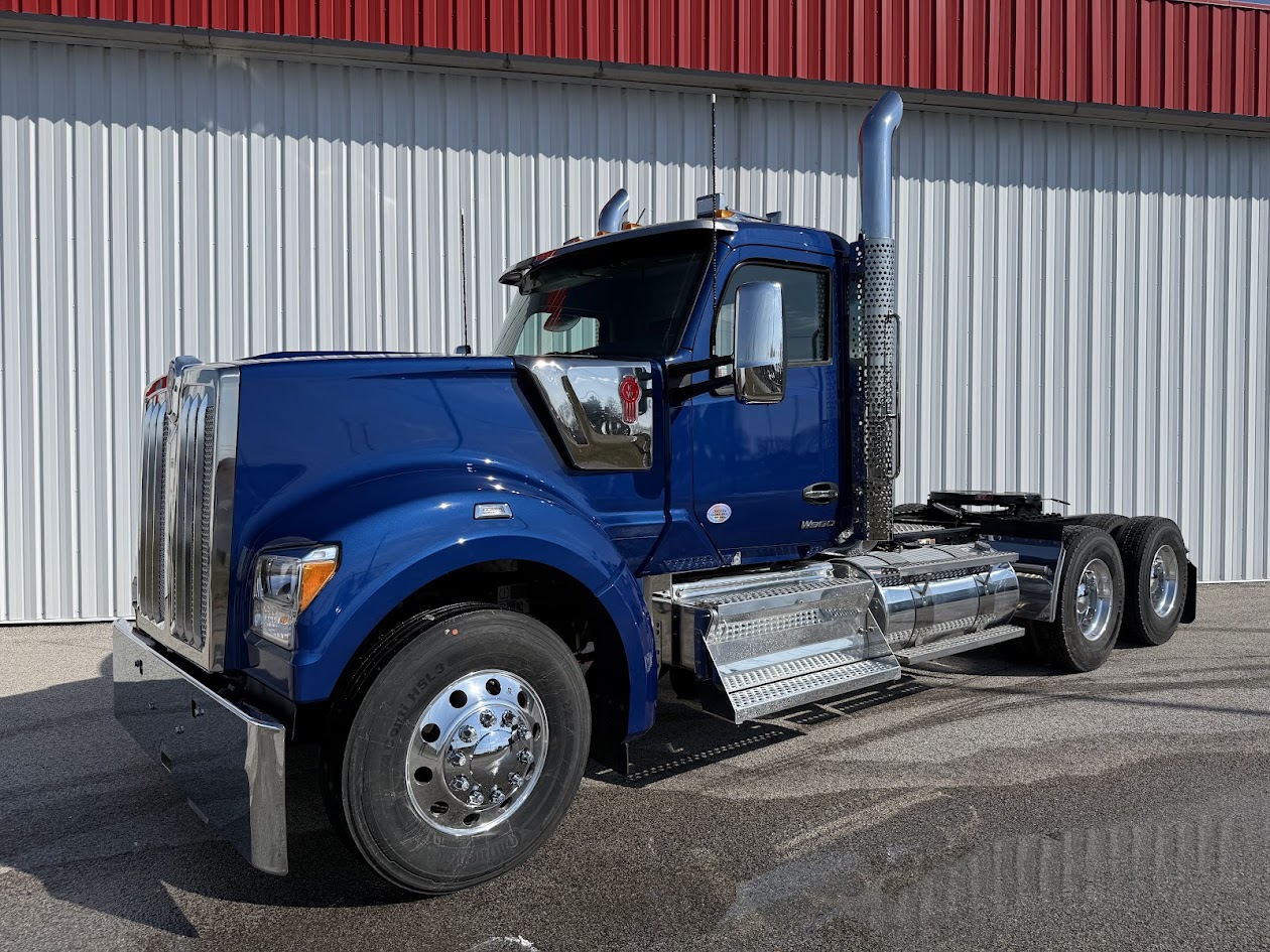 2027 KENWORTH W990 - image 1 of 6