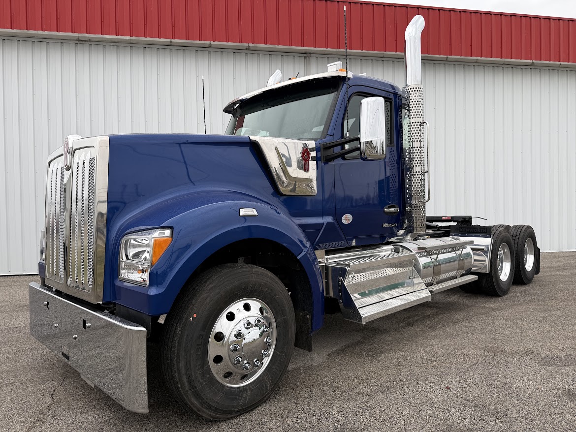 2027 KENWORTH W990 - image 1 of 6