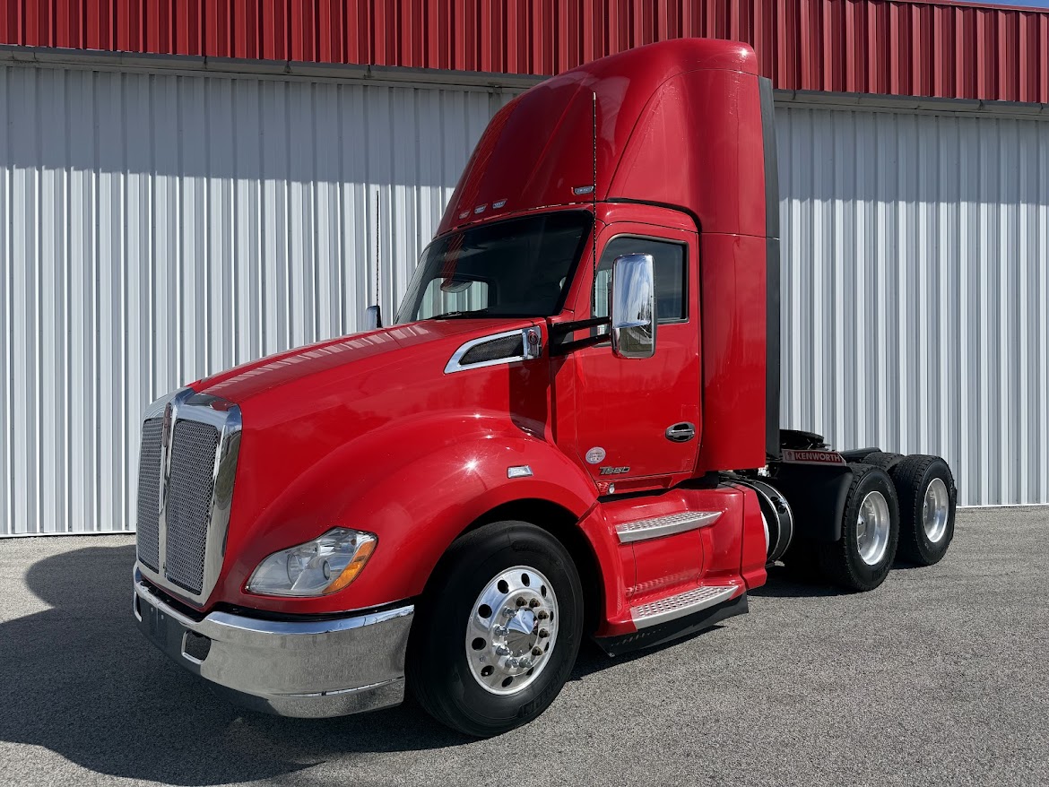 2018 KENWORTH T680 - image 1 of 6