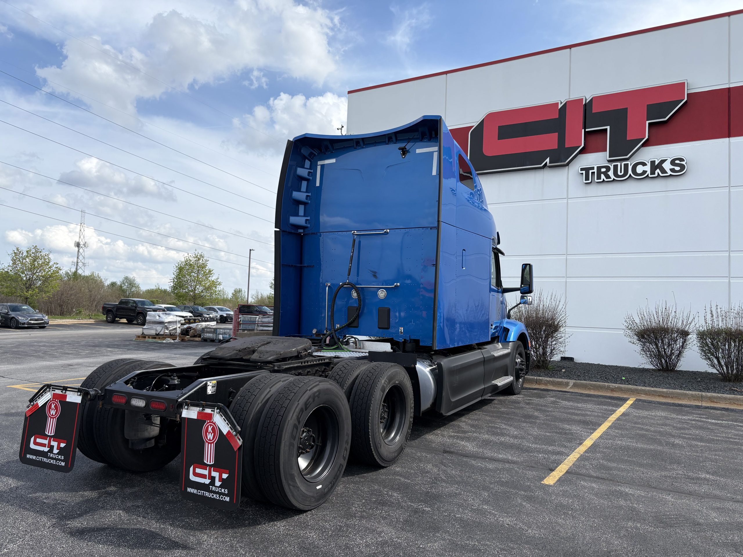 2023 Peterbilt 579 - image 5