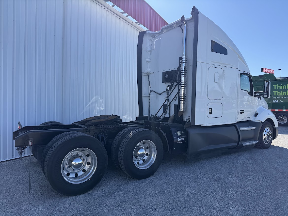 2022 KENWORTH T680 - image 4 of 6