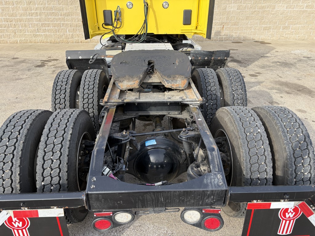 2021 PETERBILT 579 - image 6 of 6