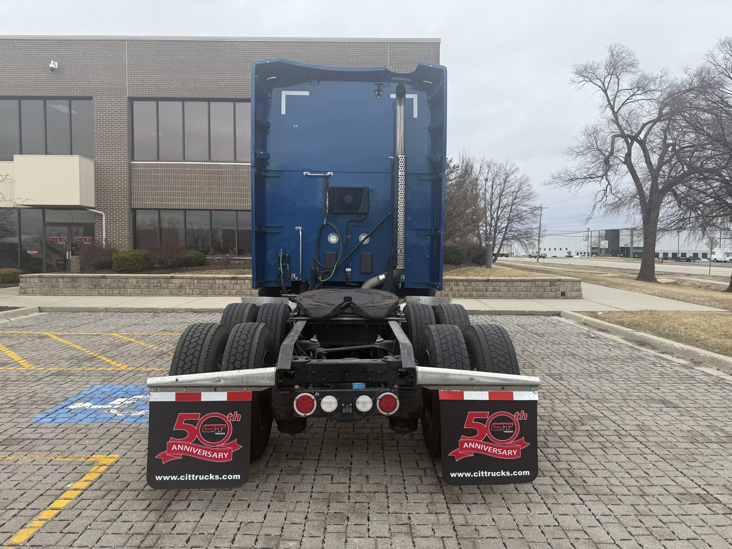 2022 Kenworth T680 - image 5