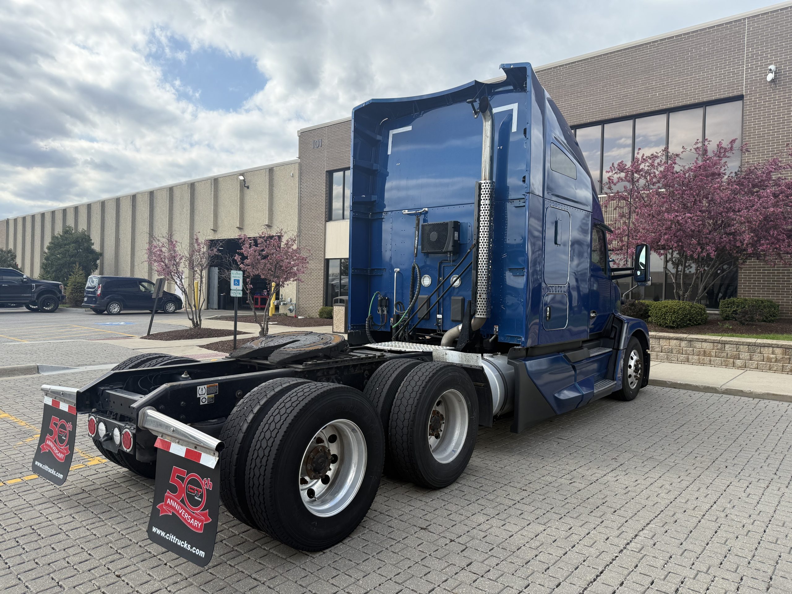 2022 Kenworth T680 - image 5