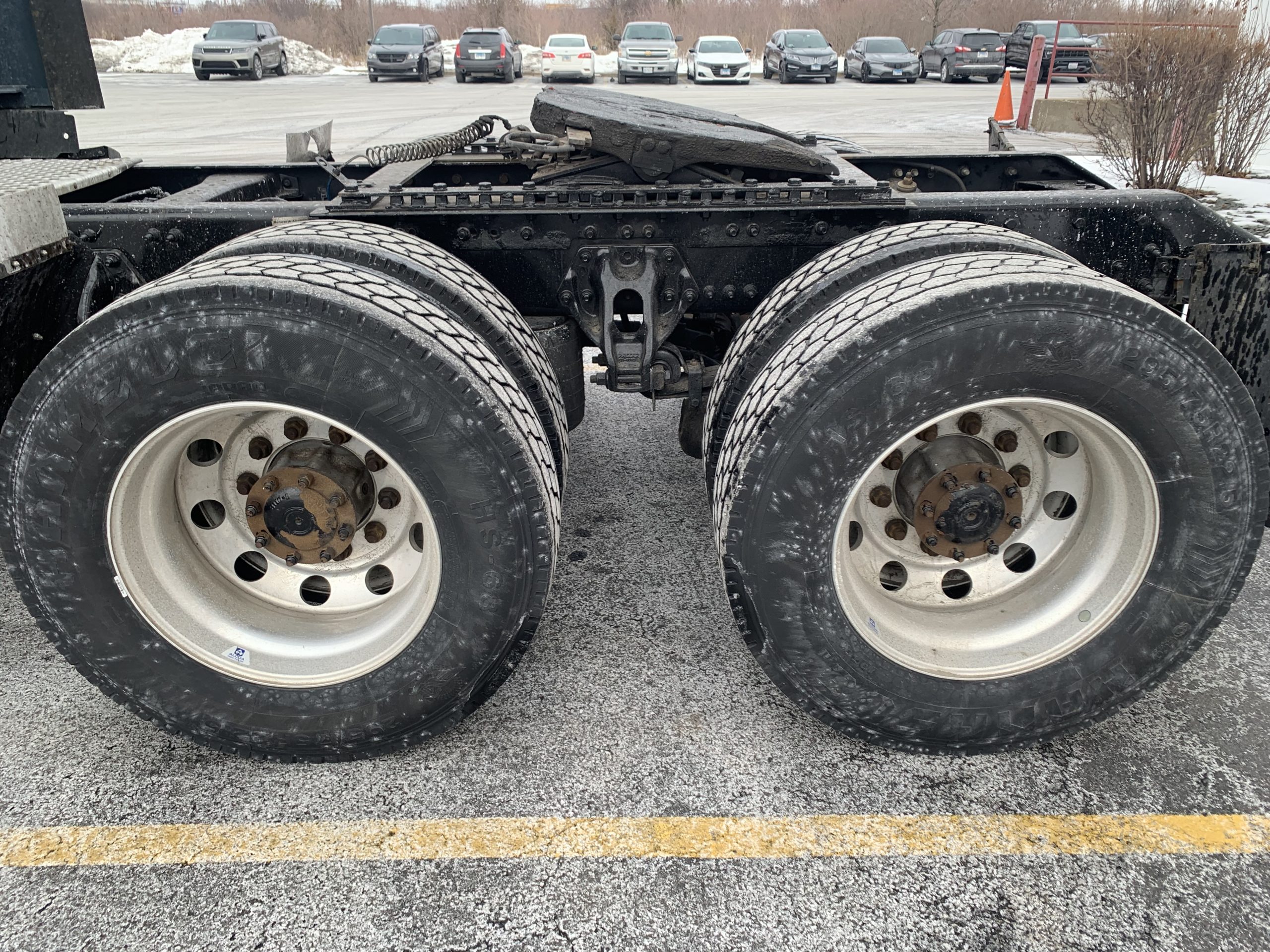 2023 Kenworth T680 - image 6