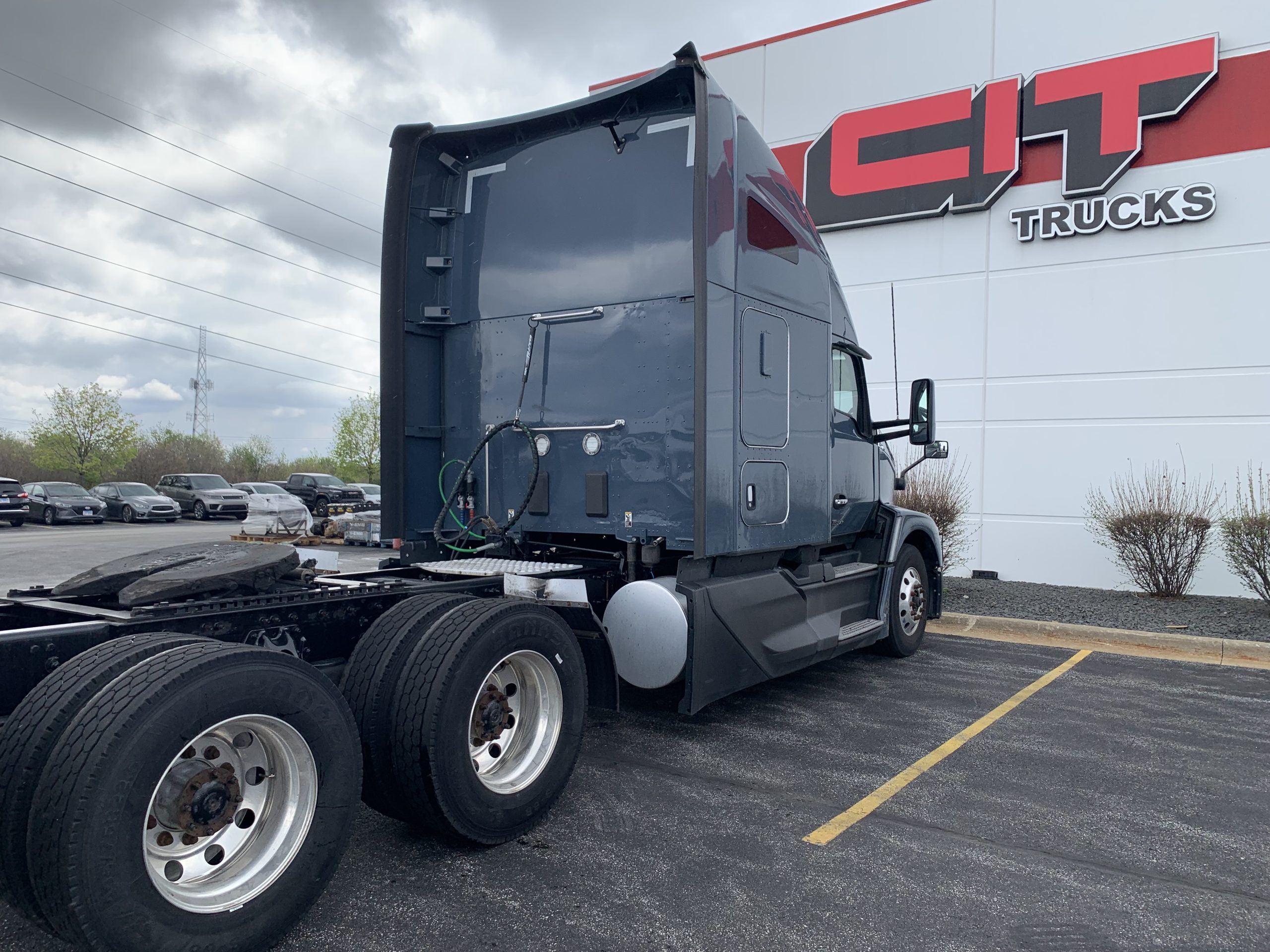 2023 Kenworth T680 - image 5