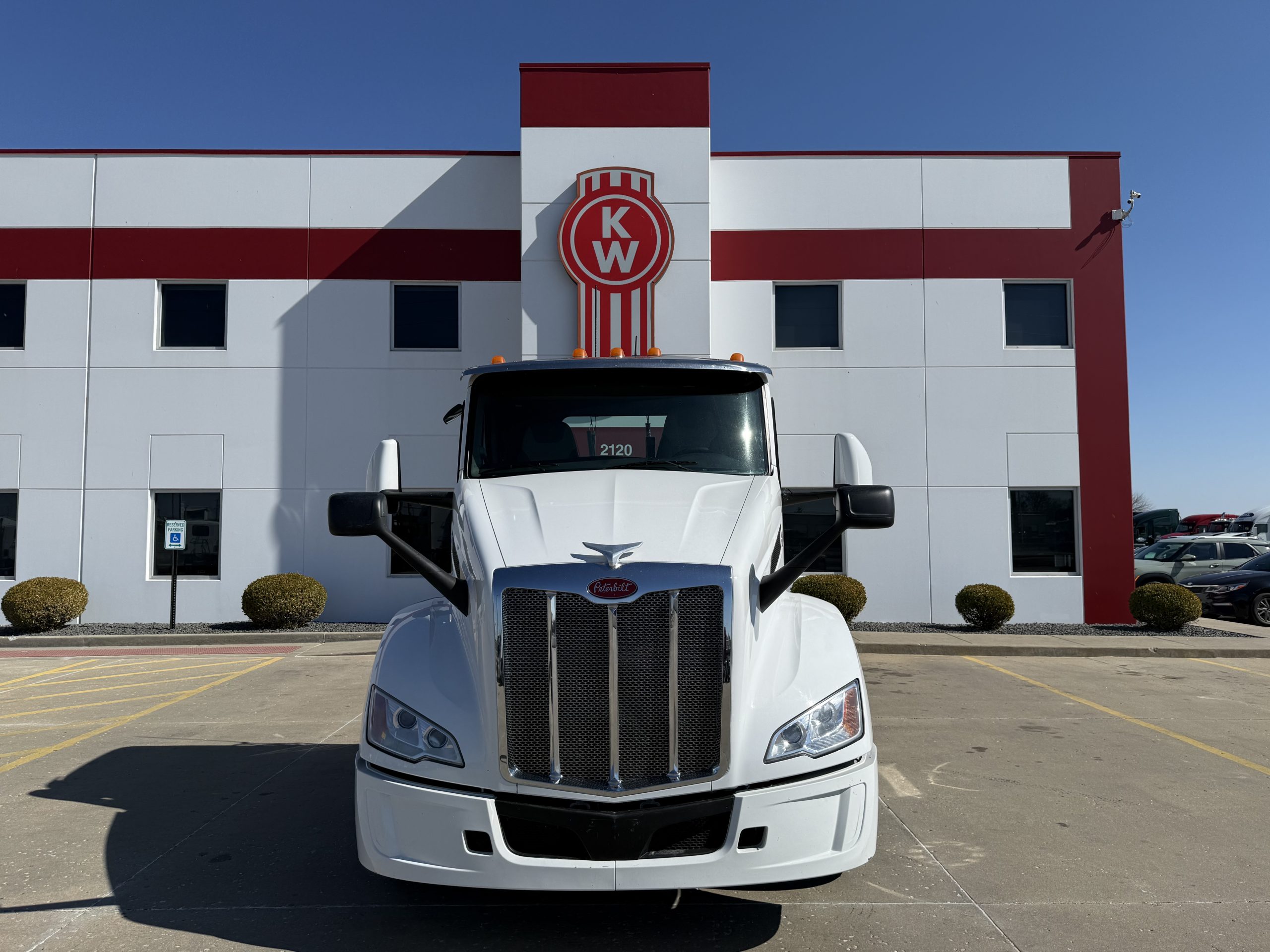 2023 Peterbilt - image 2