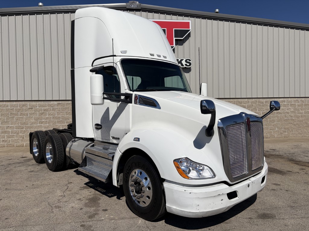 2021 Kenworth T680 - image 3
