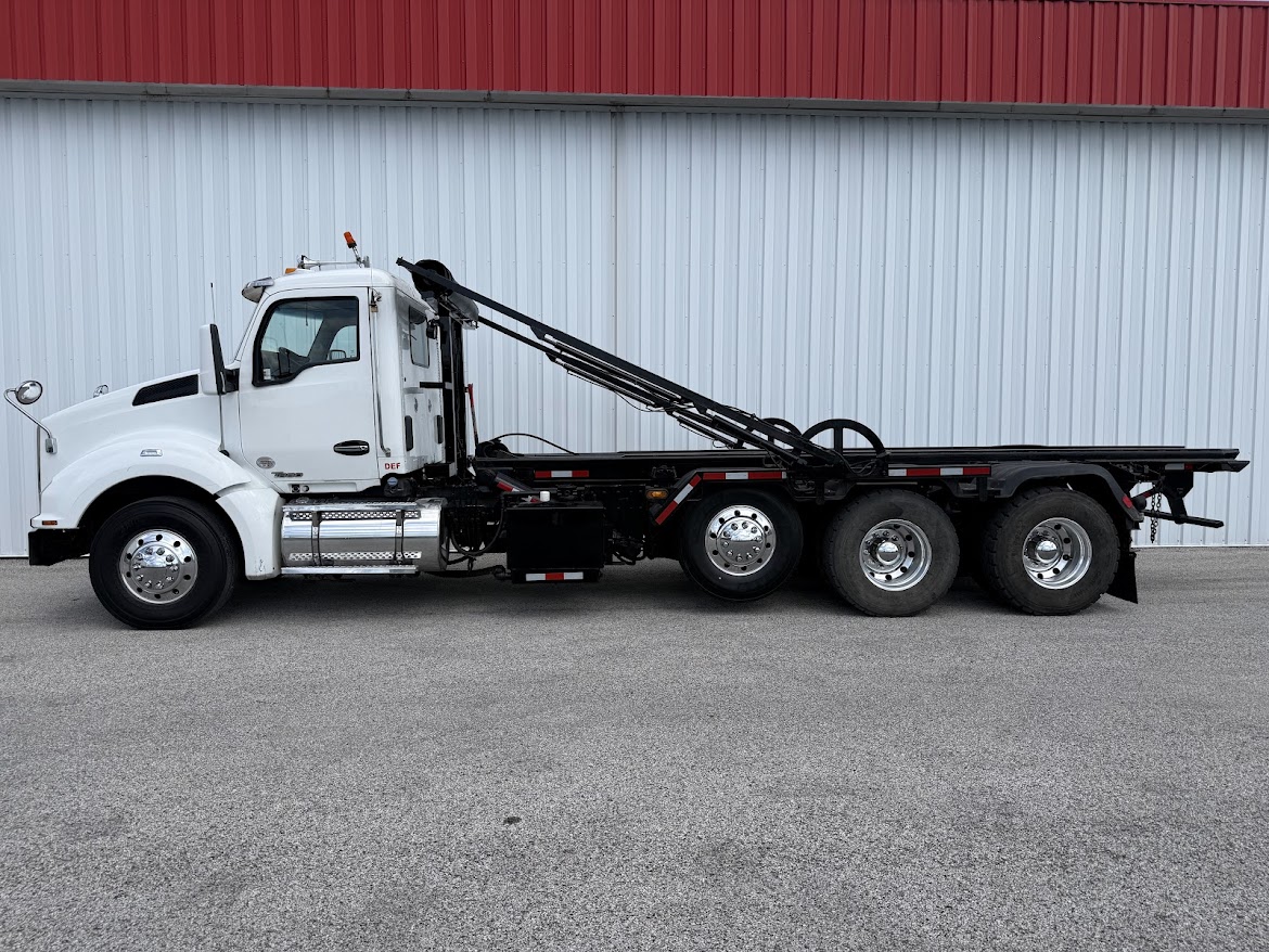 2020 Kenworth T880 - image 6