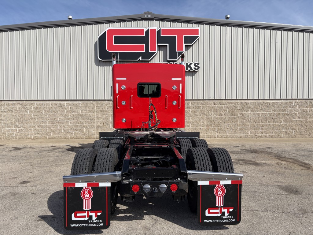 2027 Kenworth W900 - image 5