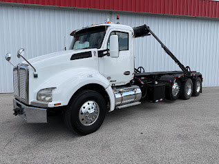 2020 Kenworth T880 - image 1