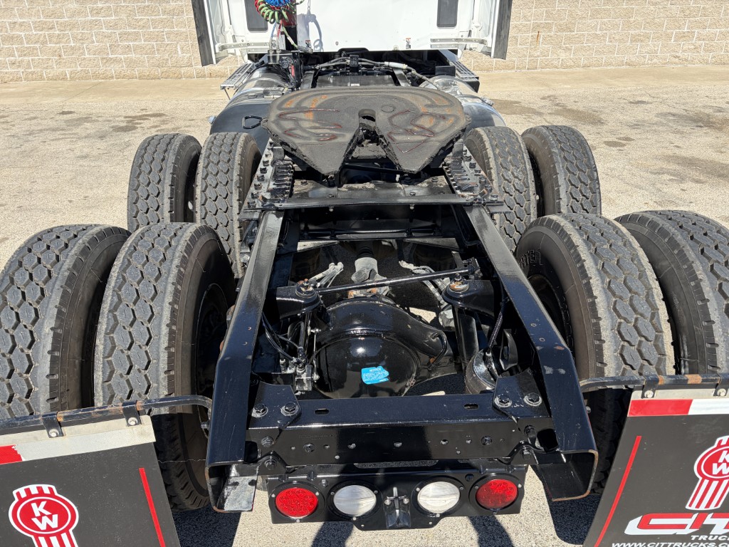 2021 Kenworth T680 - image 6