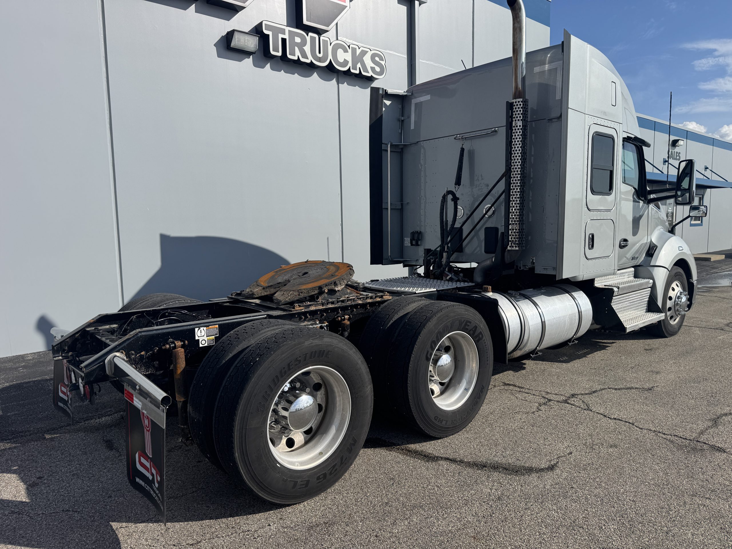 2021 KENWORTH T680 - image 5 of 6
