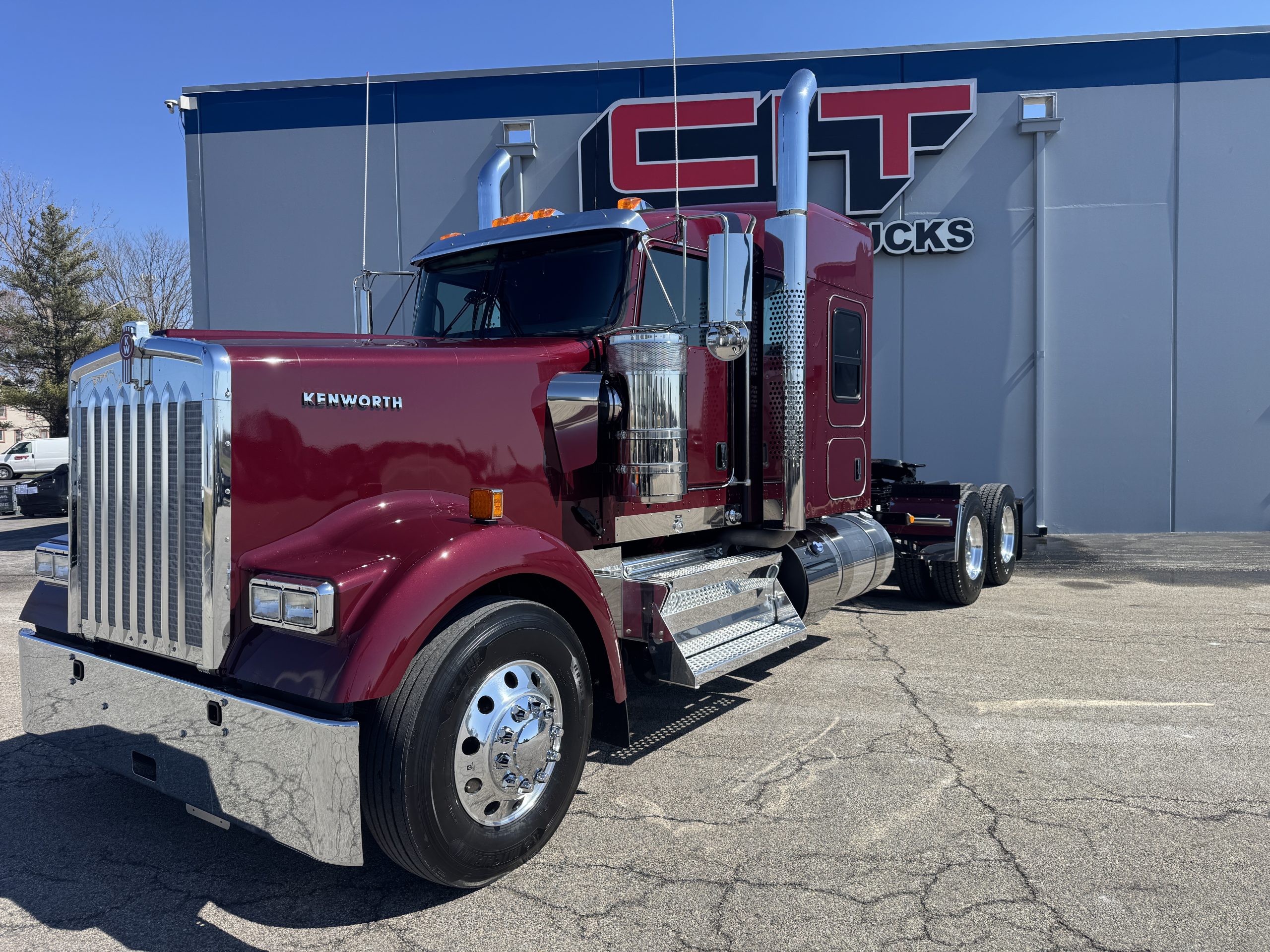 2027 Kenworth W900 - image 1