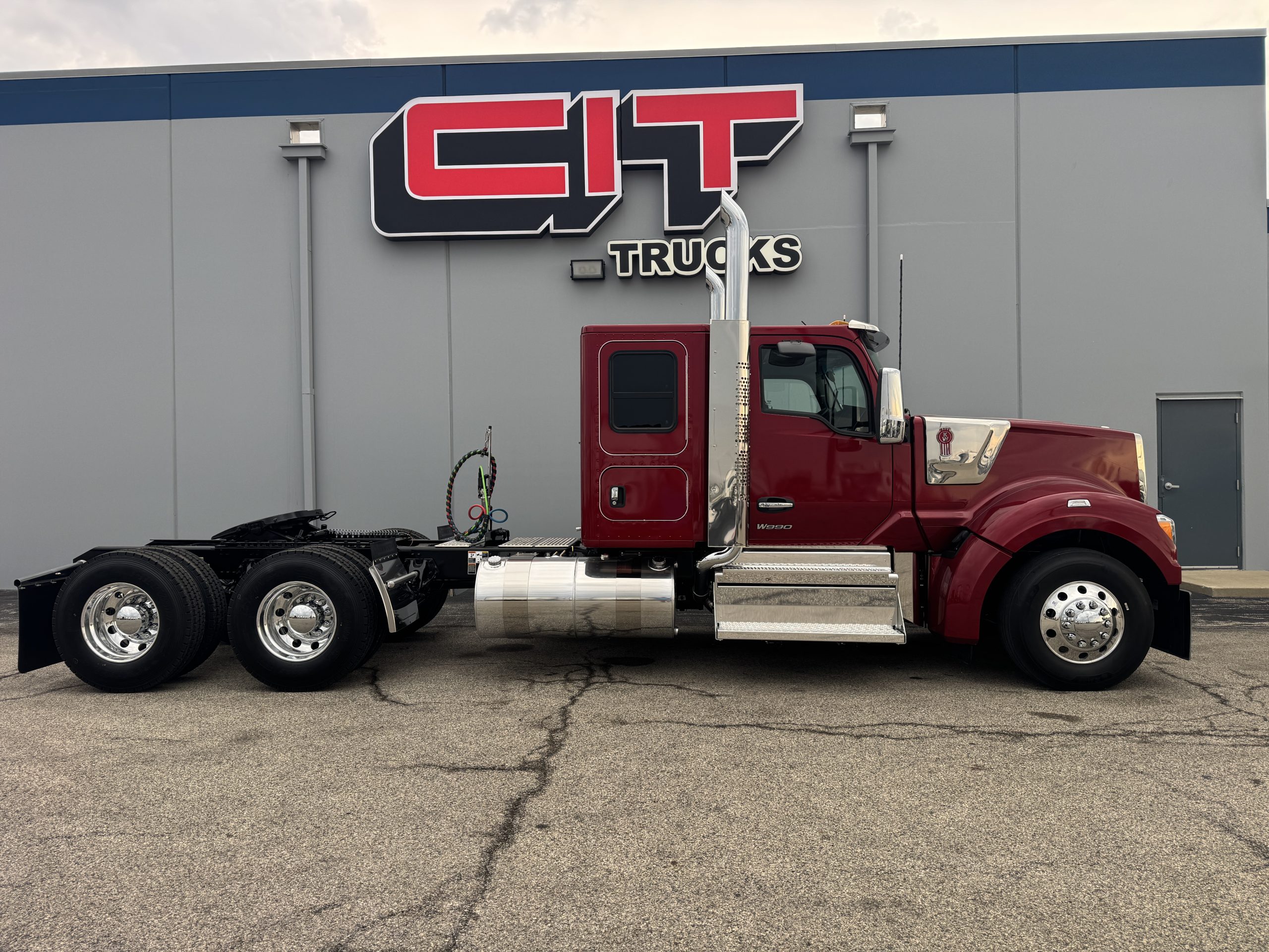 NEW 2027 KENWORTH W990 NEW 2027 KENWORTH W990 - image 4 of 6