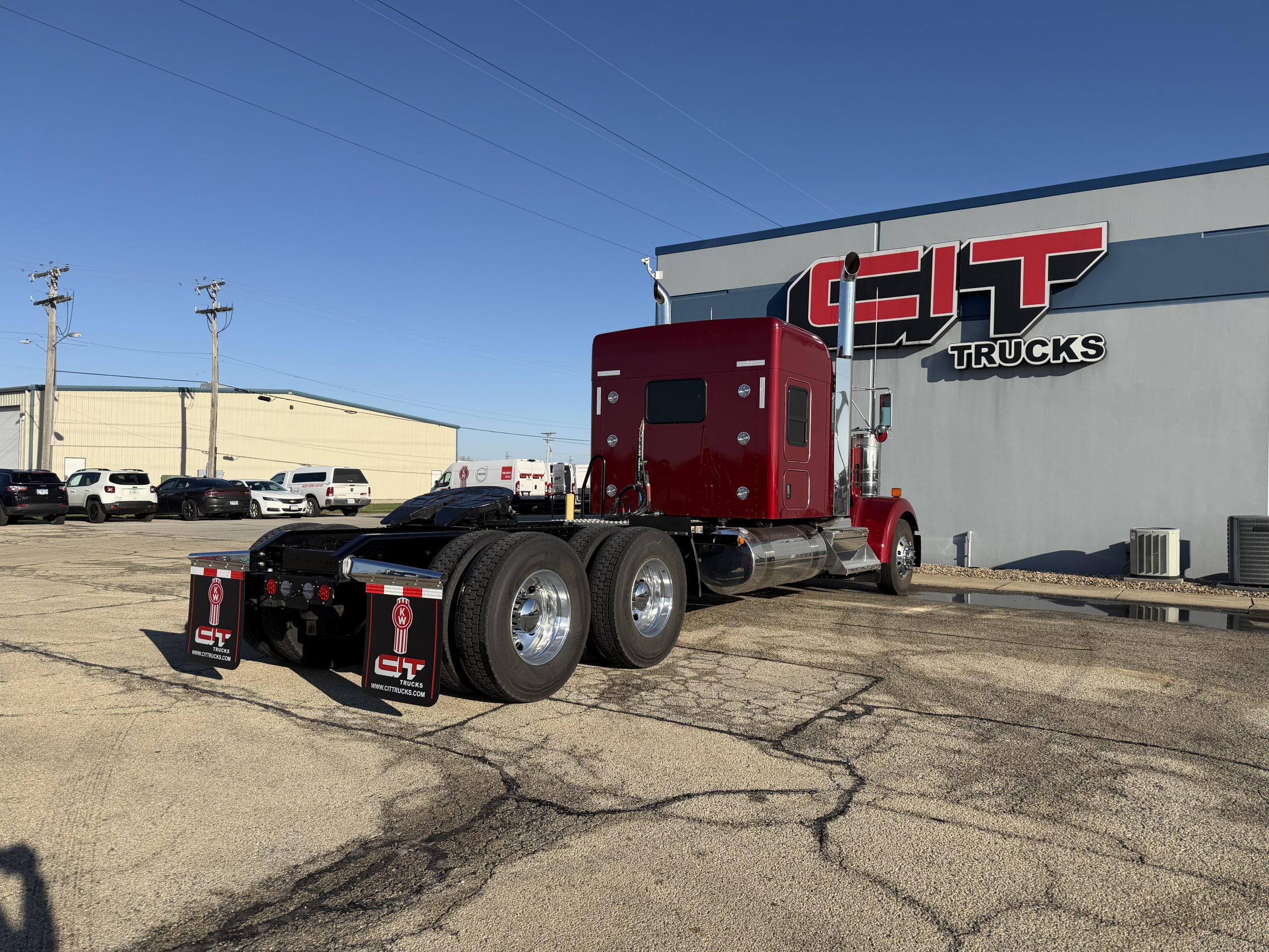 NEW 2027 KENWORTH W900L - image 5 of 6