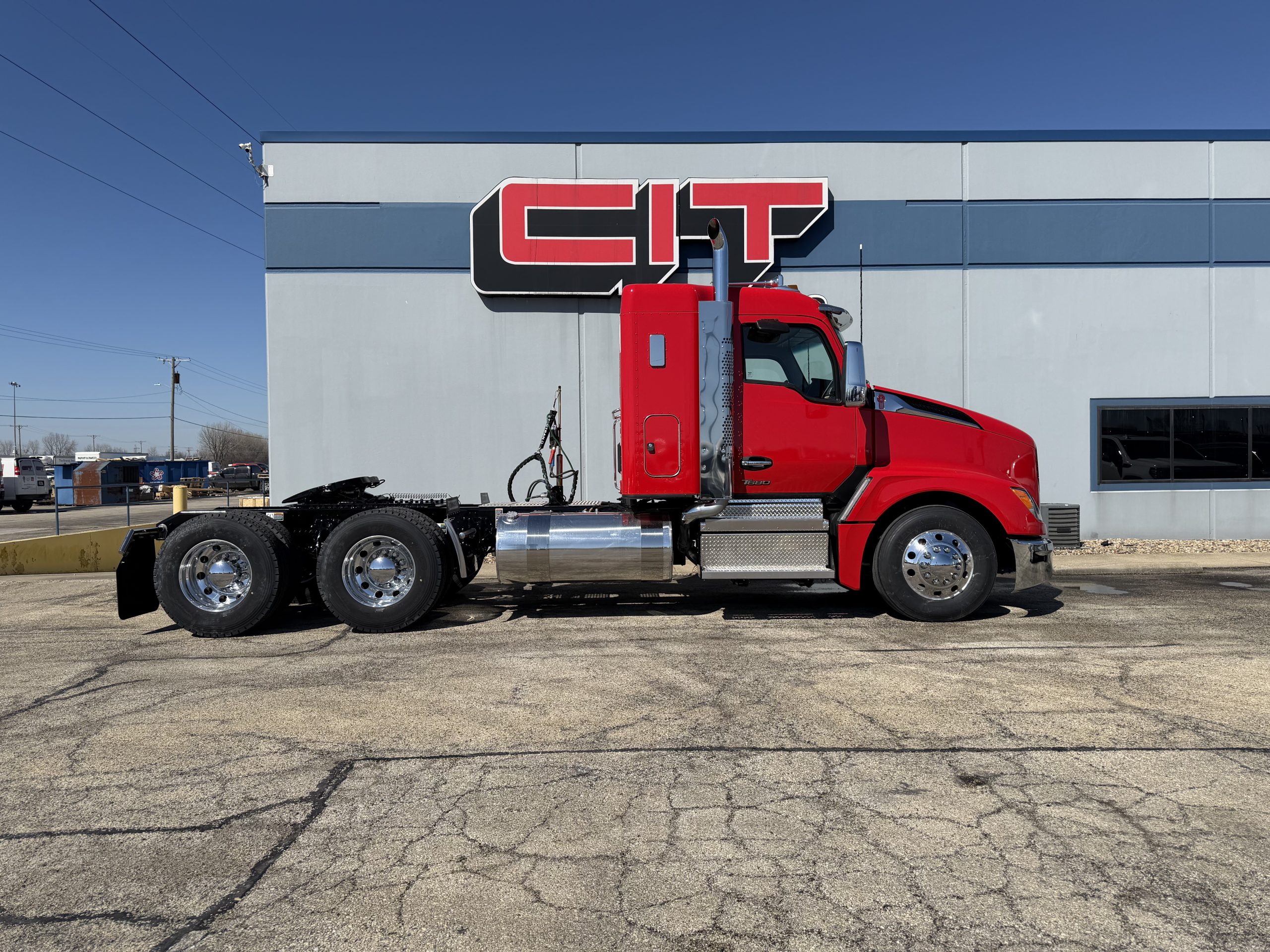 2027 Kenworth T680 - image 4