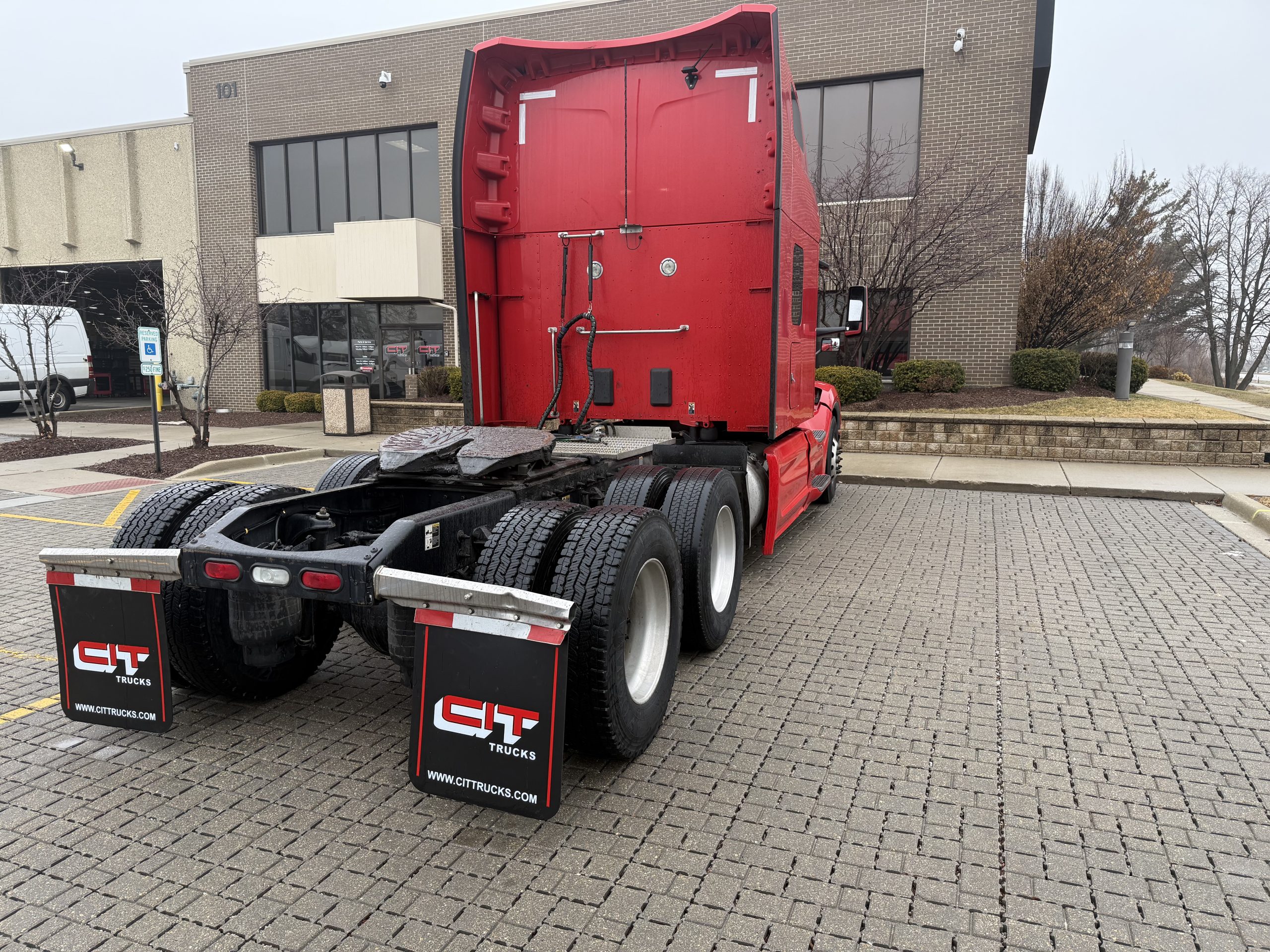 2022 Peterbilt - image 5