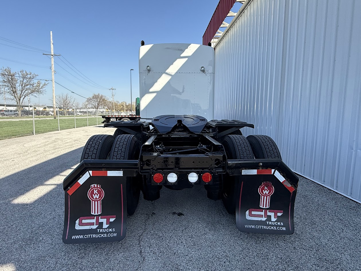 2019 Kenworth T800 - image 5