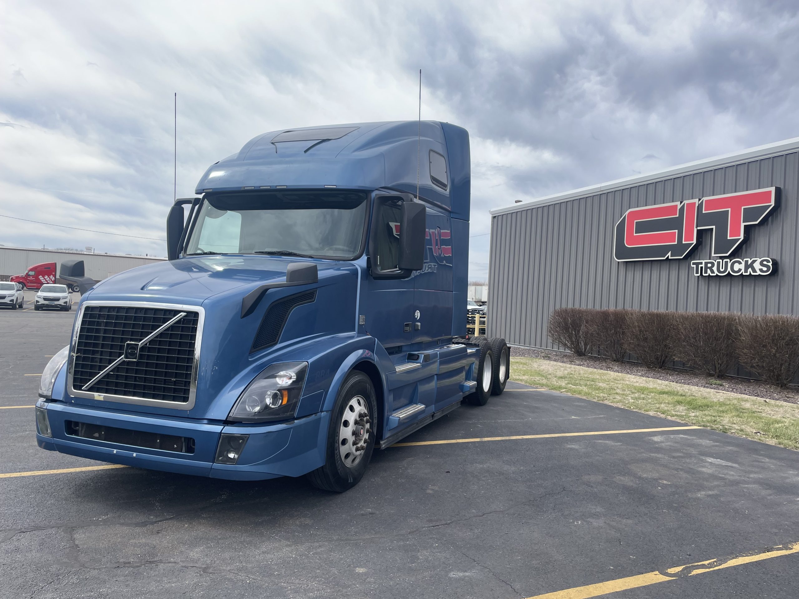 2016 Volvo - image 1