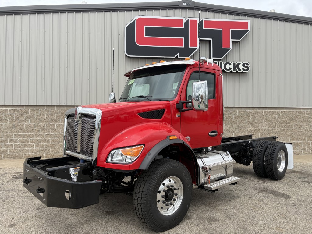 2027 KENWORTH T480 - image 1 of 6