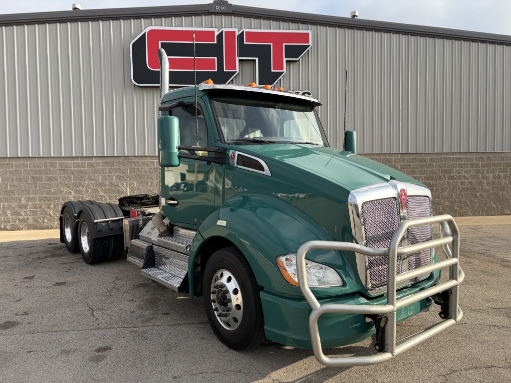 2018 KENWORTH T680 - image 3 of 6