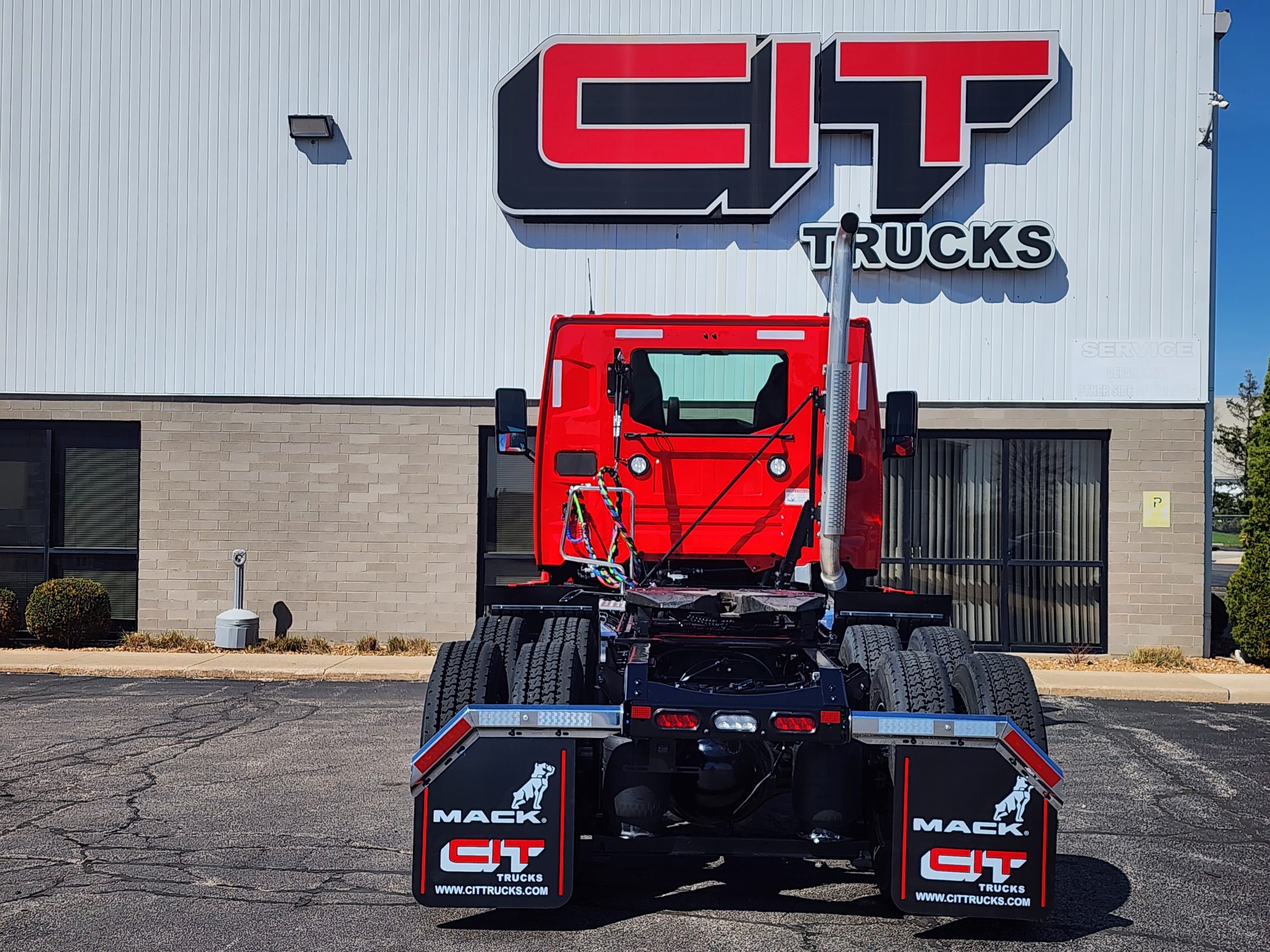 2027 MACK PIONEER - image 6 of 6