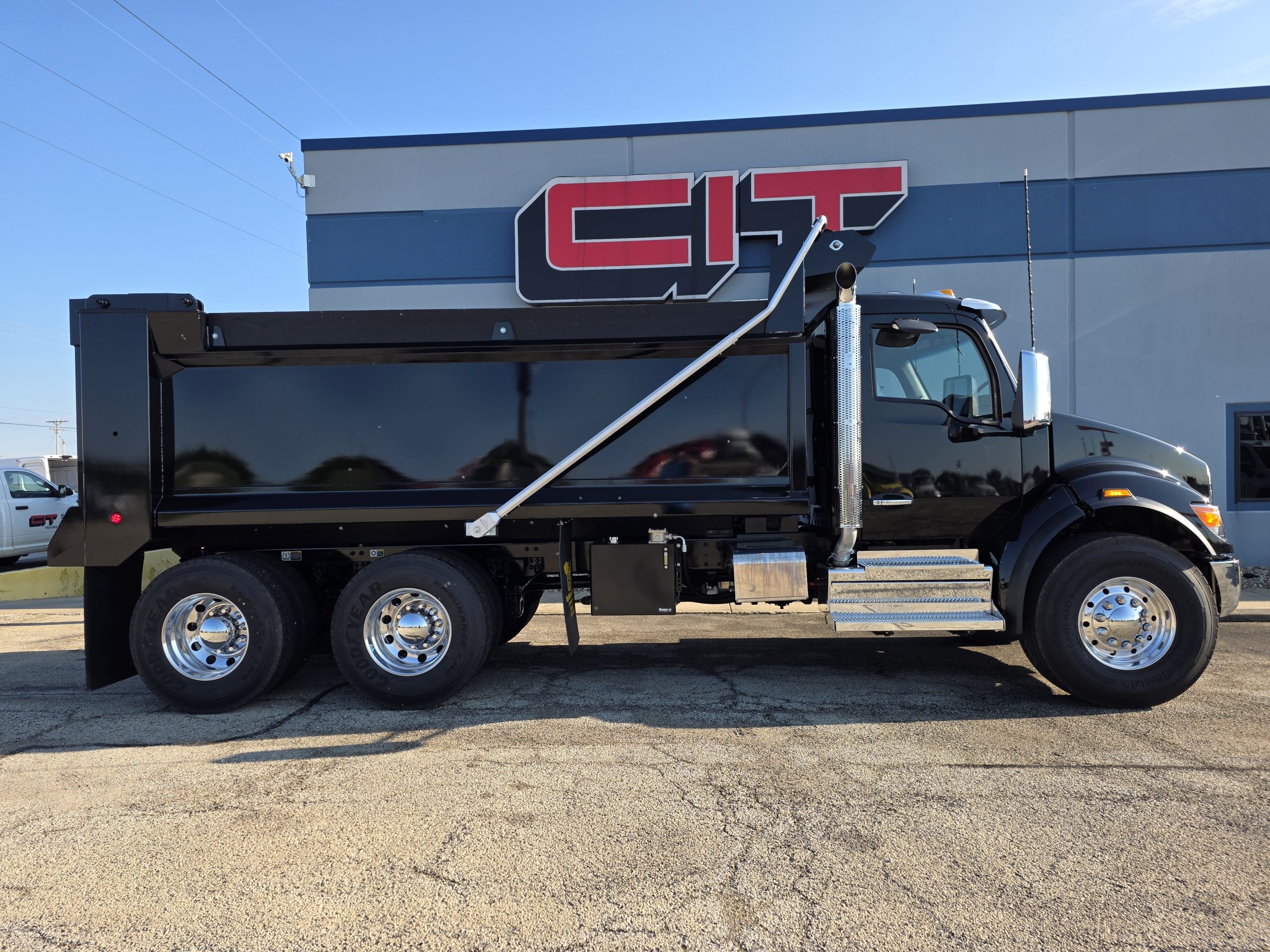 NEW 2027 KENWORTH T480 NEW 2027 KENWORTH T480 - image 4 of 6