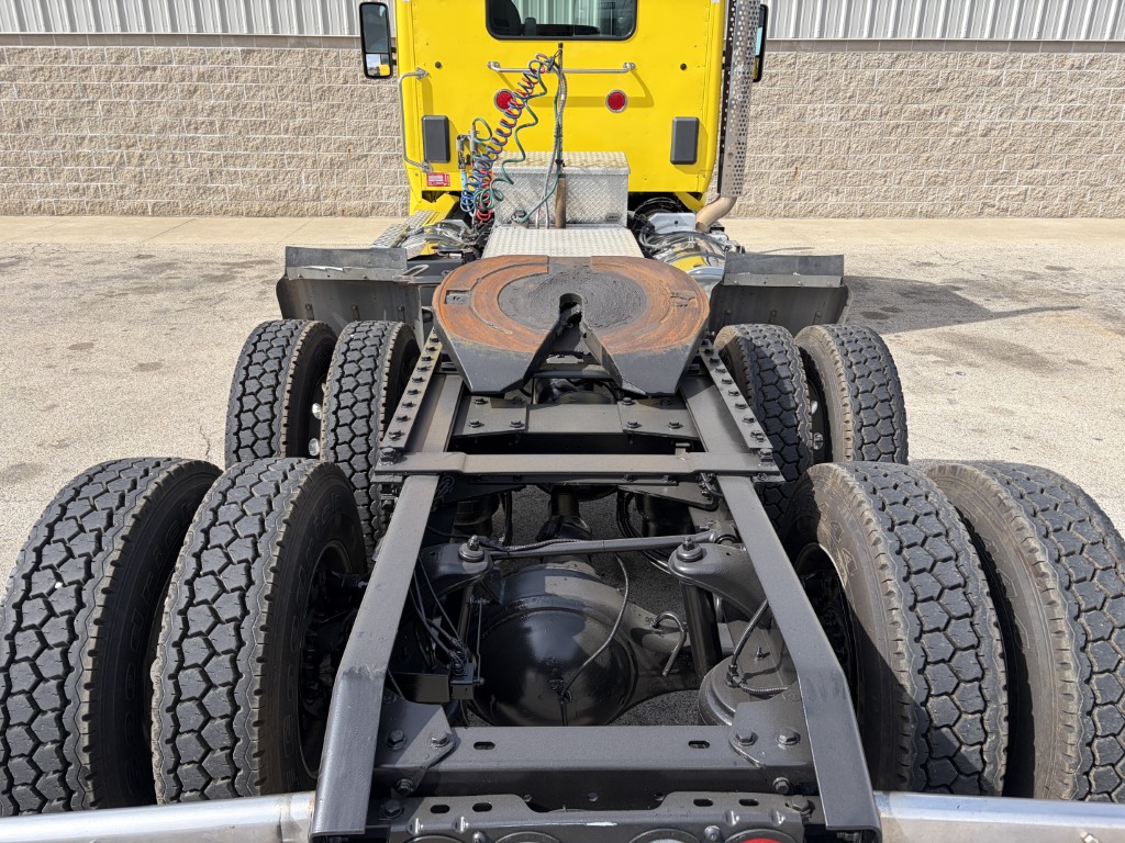 2017 KENWORTH T680 - image 6 of 6