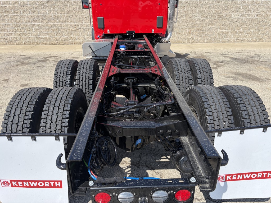 2027 KENWORTH T480 - image 6 of 6