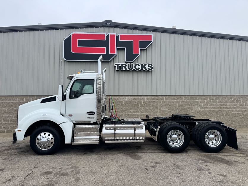 NEW 2027 KENWORTH T880 - image 6 of 6