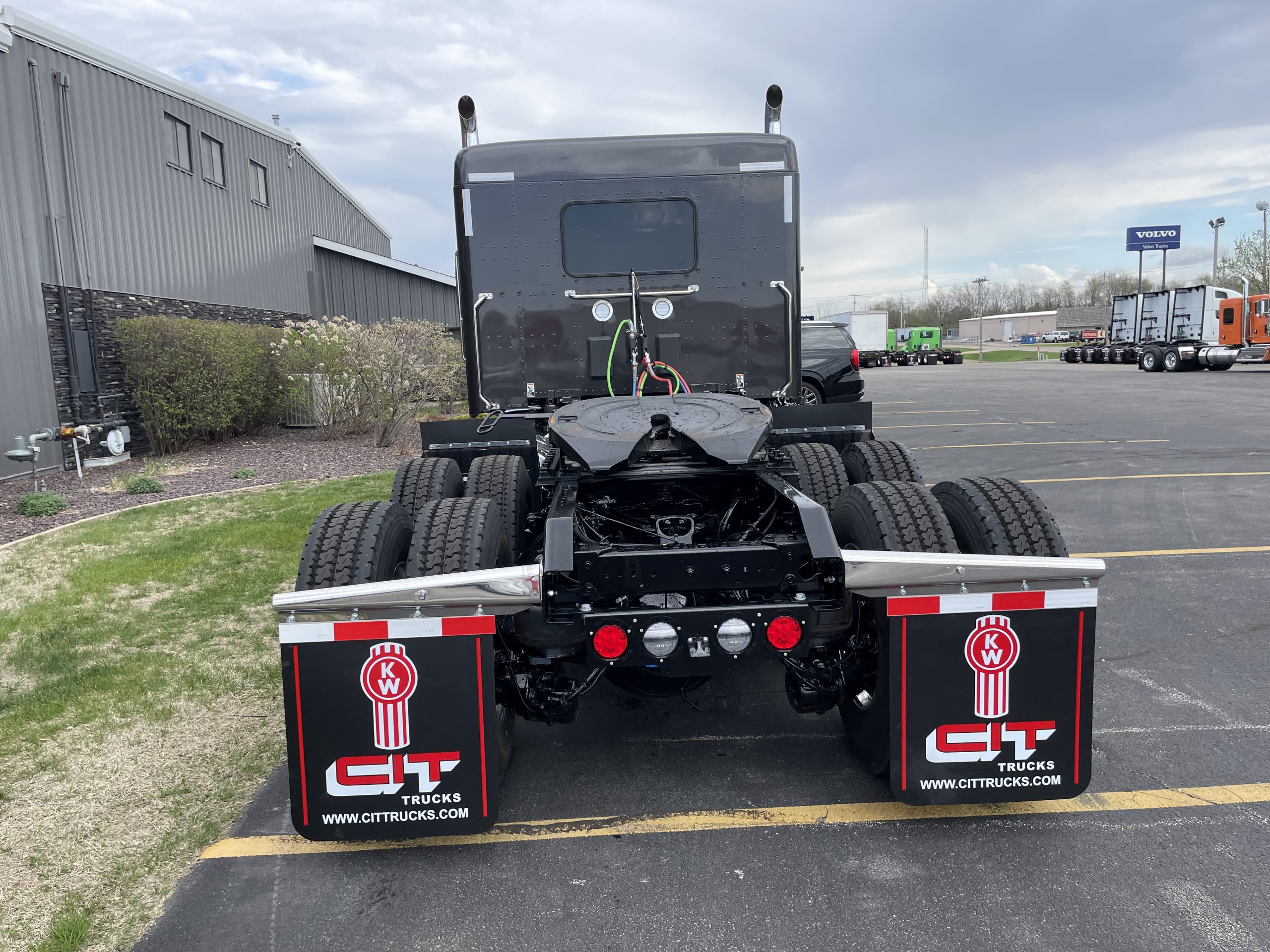 2027 KENWORTH T880 - image 6 of 6