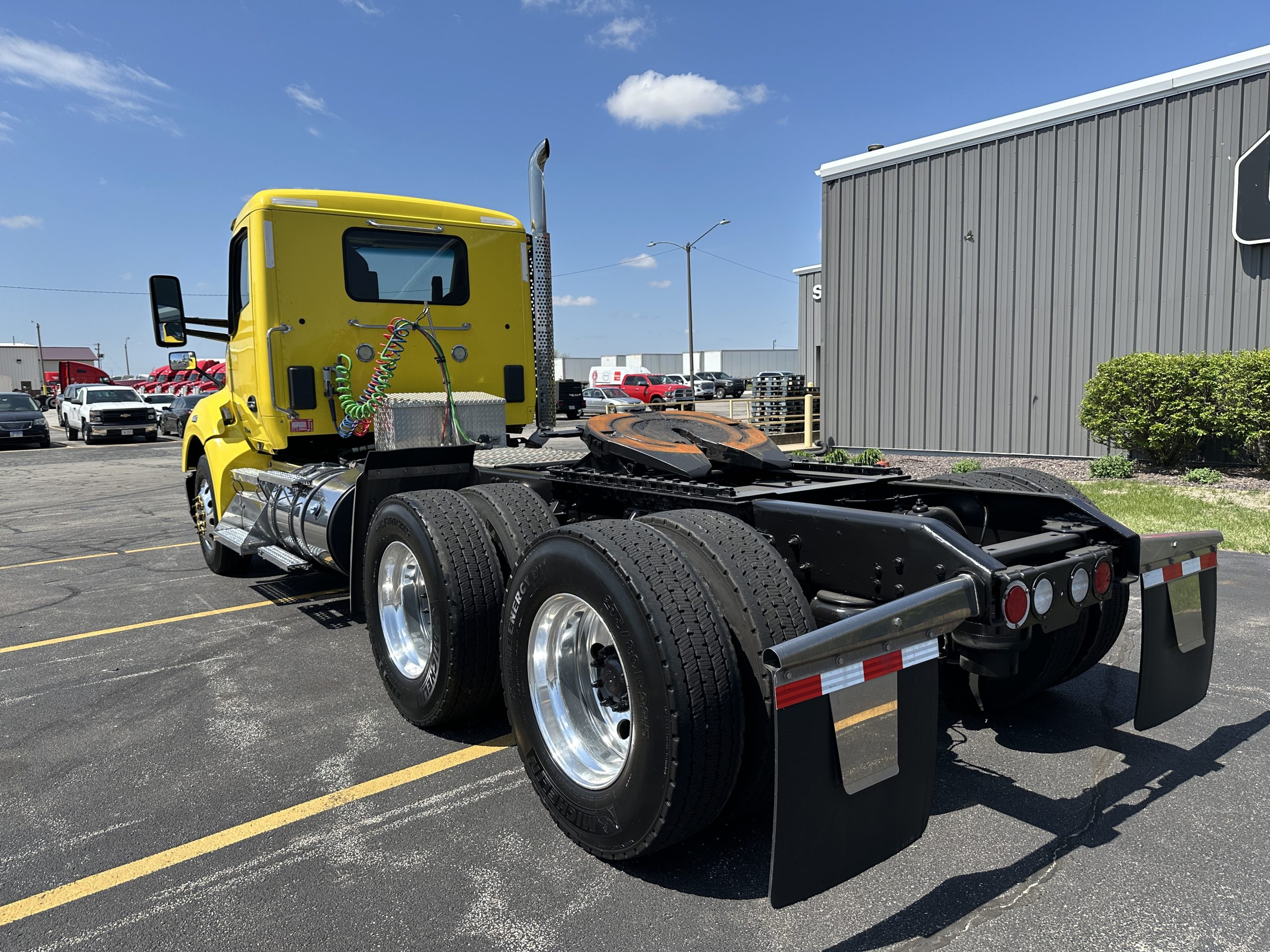 2020 KENWORTH T680 - image 6 of 6