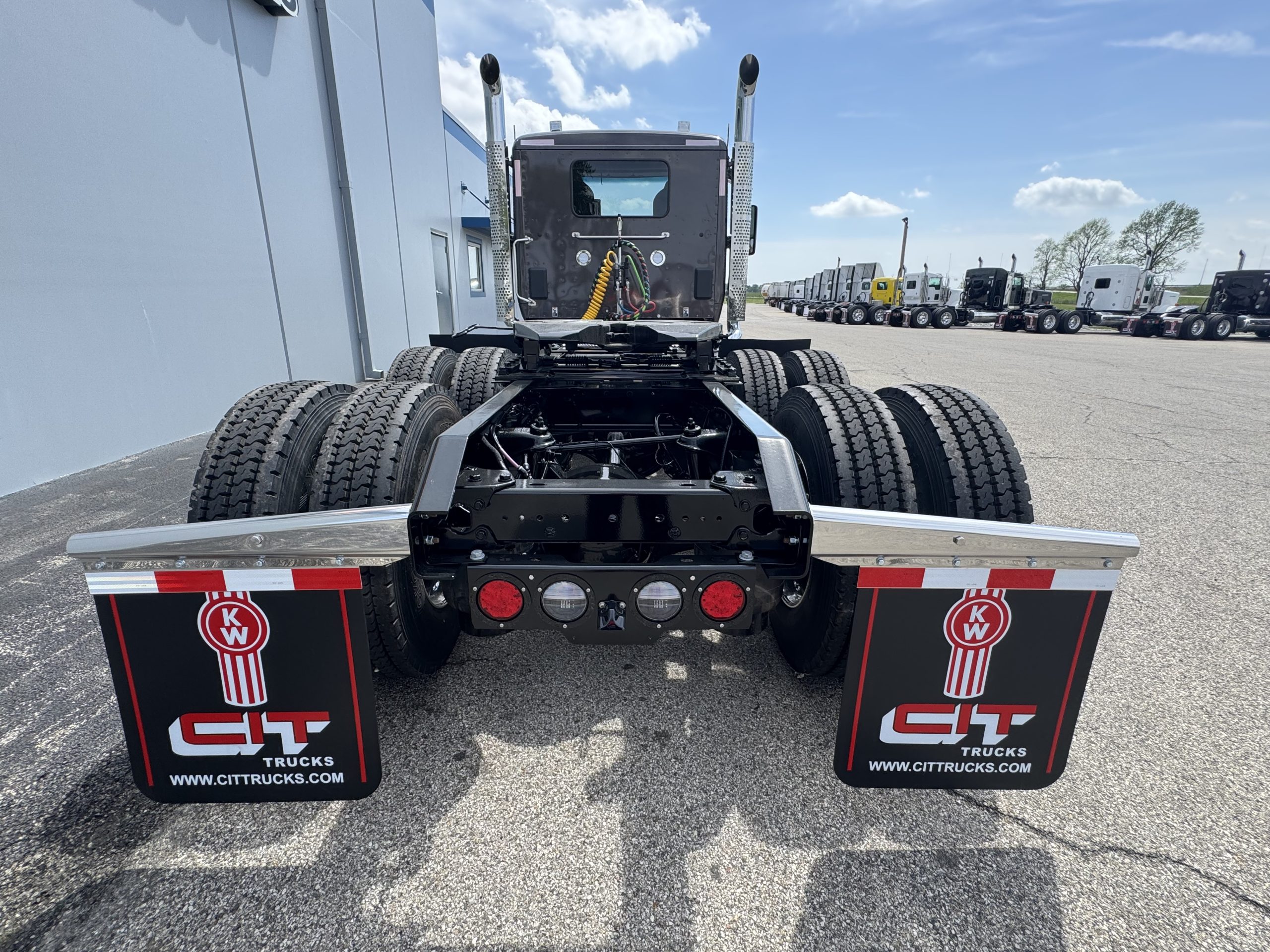 2027 KENWORTH W990 - image 5 of 6