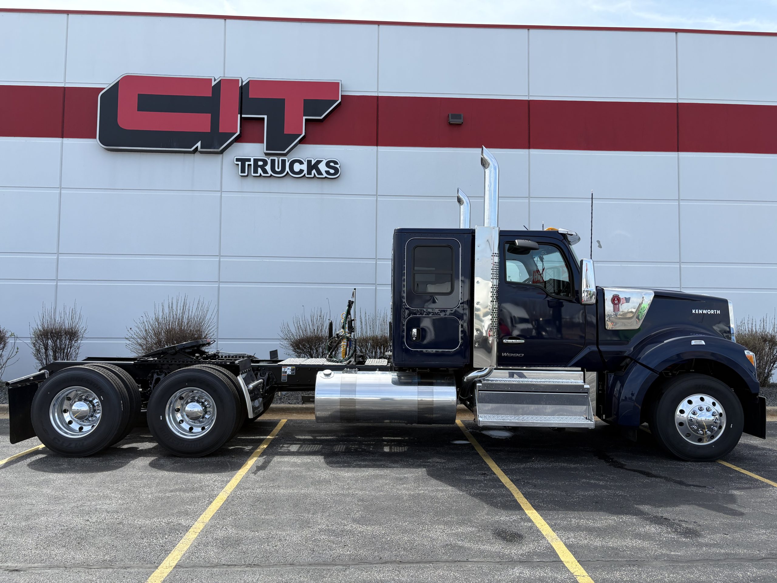 2027 KENWORTH W990 - image 4 of 6