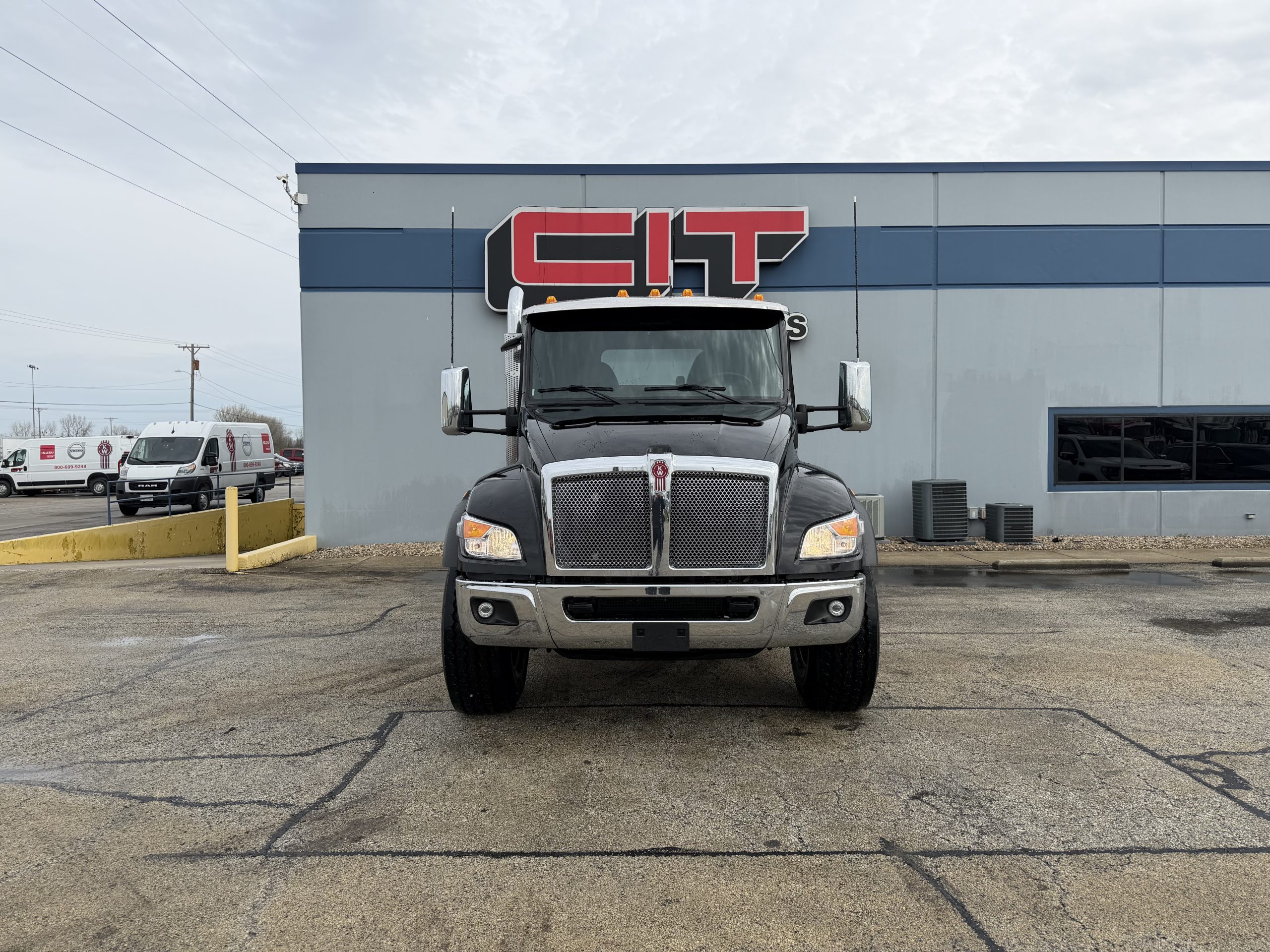 NEW 2027 KENWORTH T480 NEW 2027 KENWORTH T480 - image 2 of 6