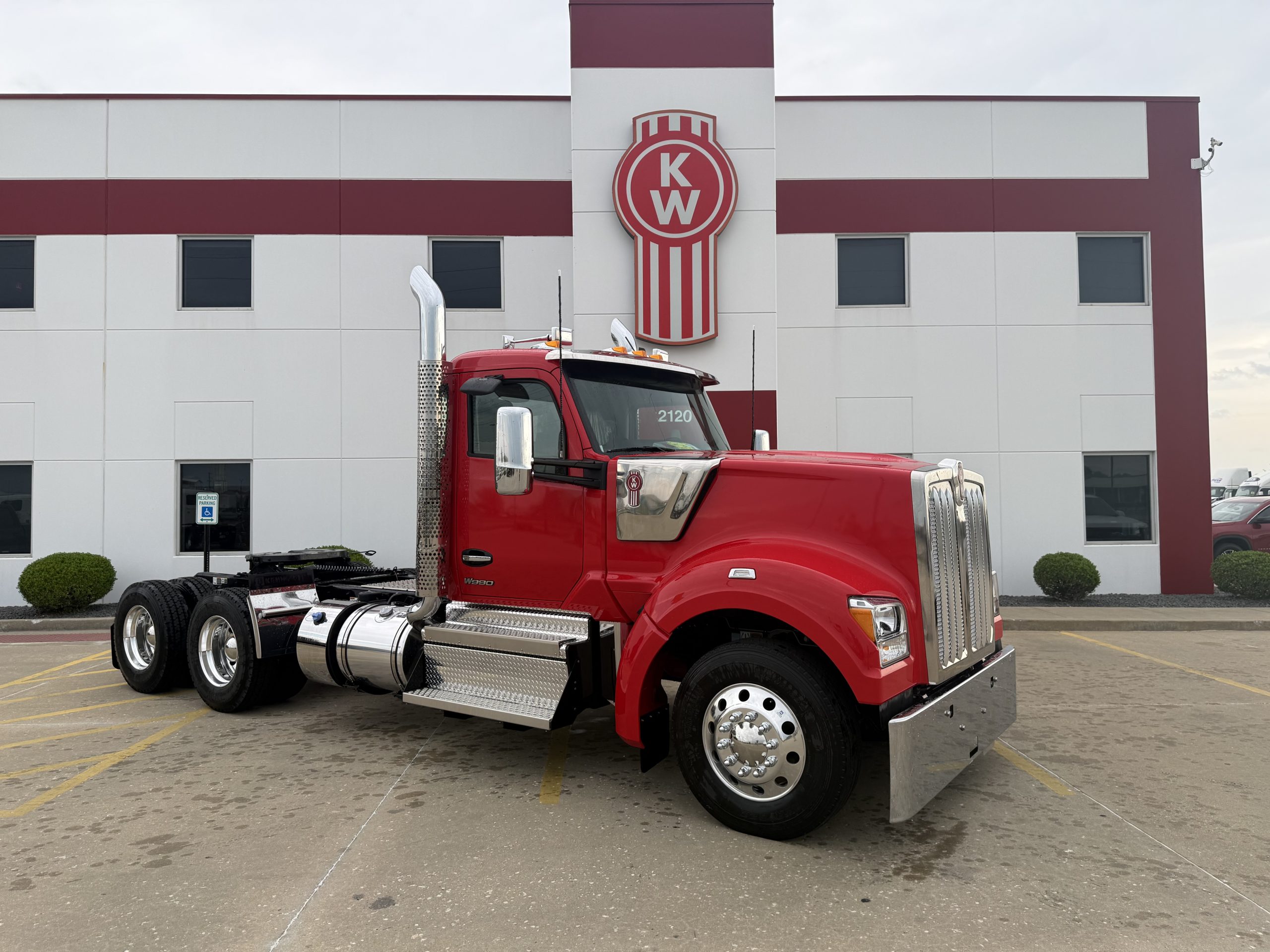 2027 KENWORTH W990 - image 3 of 6