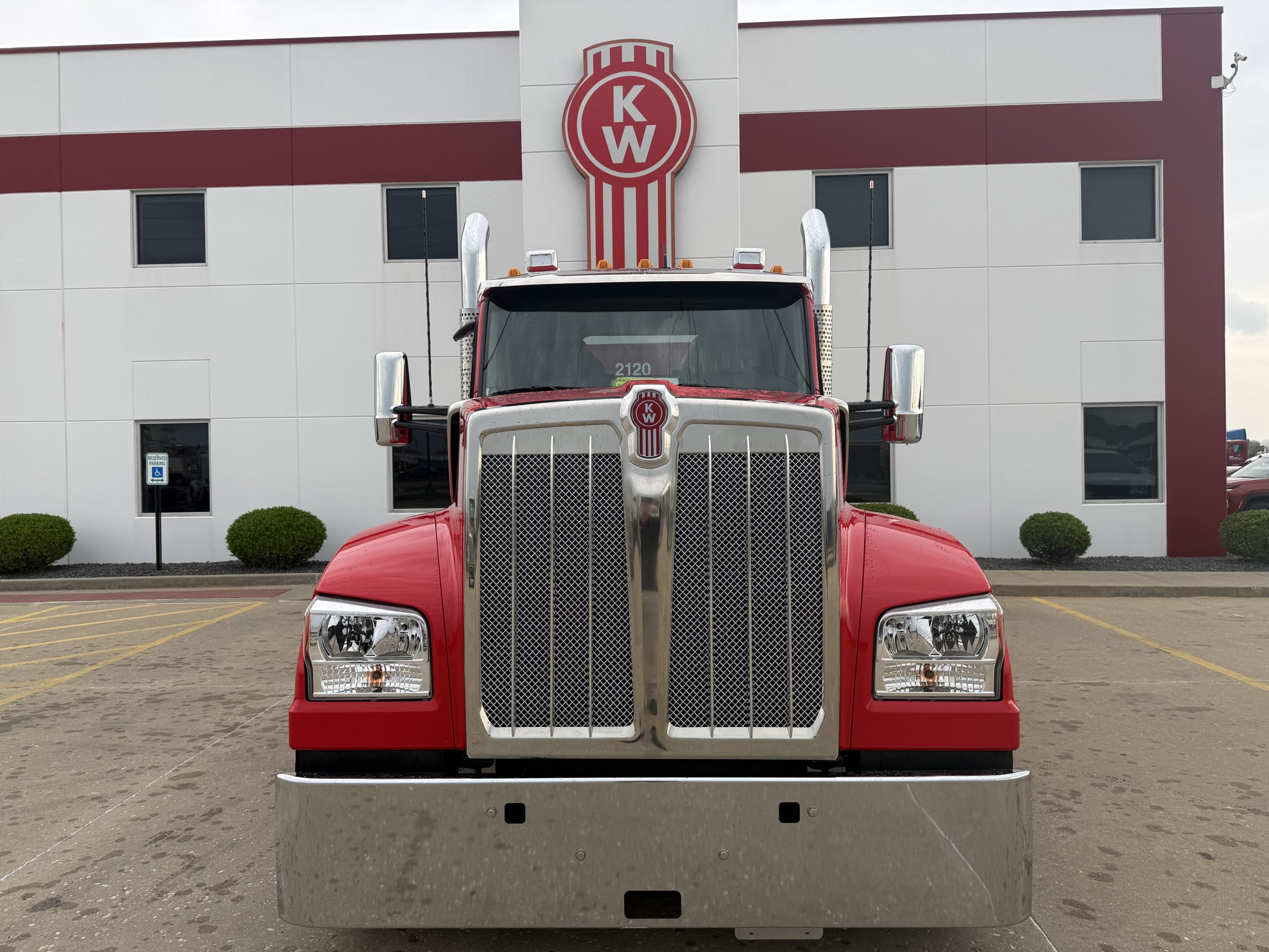 2027 KENWORTH W990 - image 2 of 6