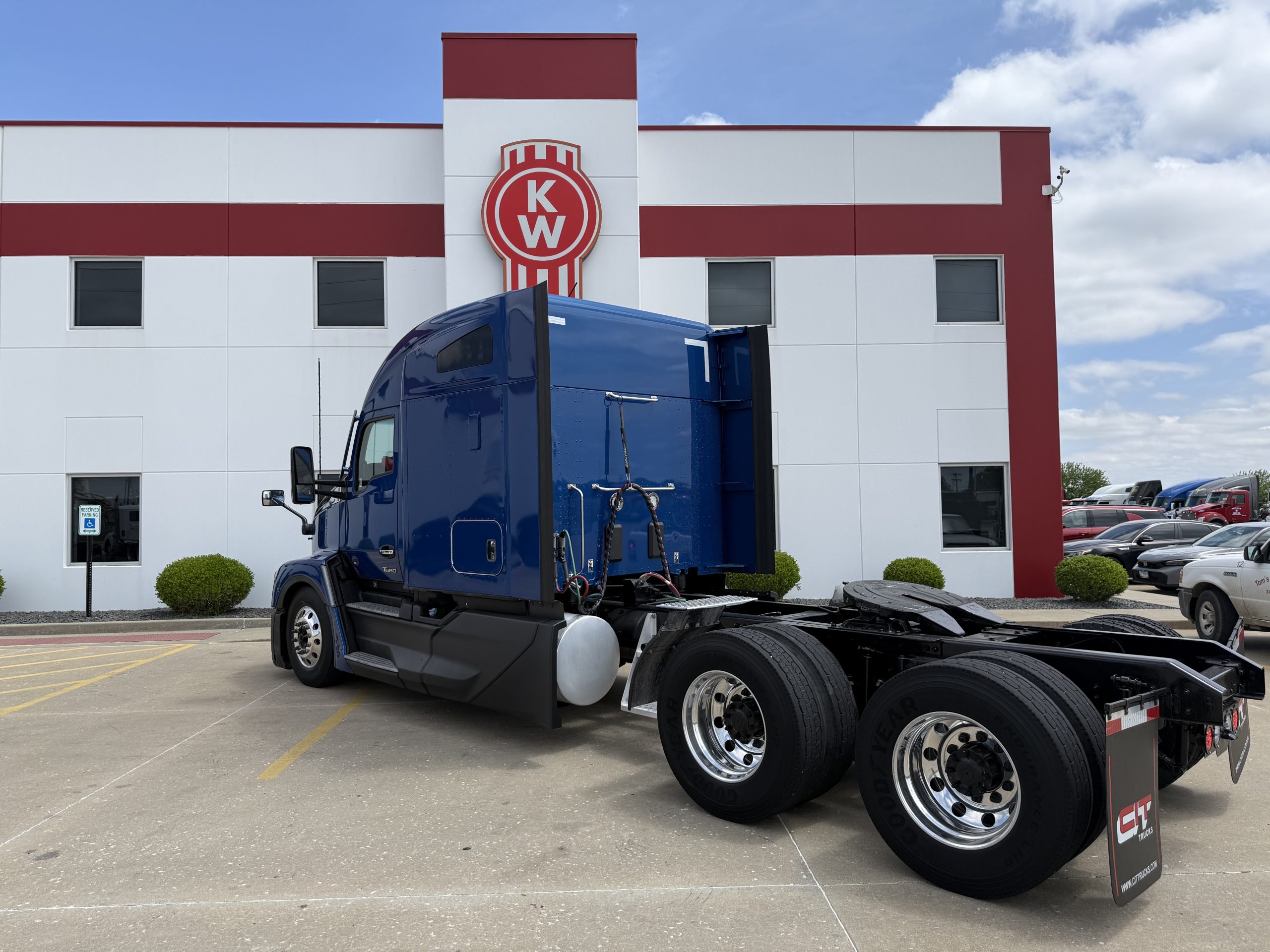 2024 KENWORTH T680 - image 6 of 6