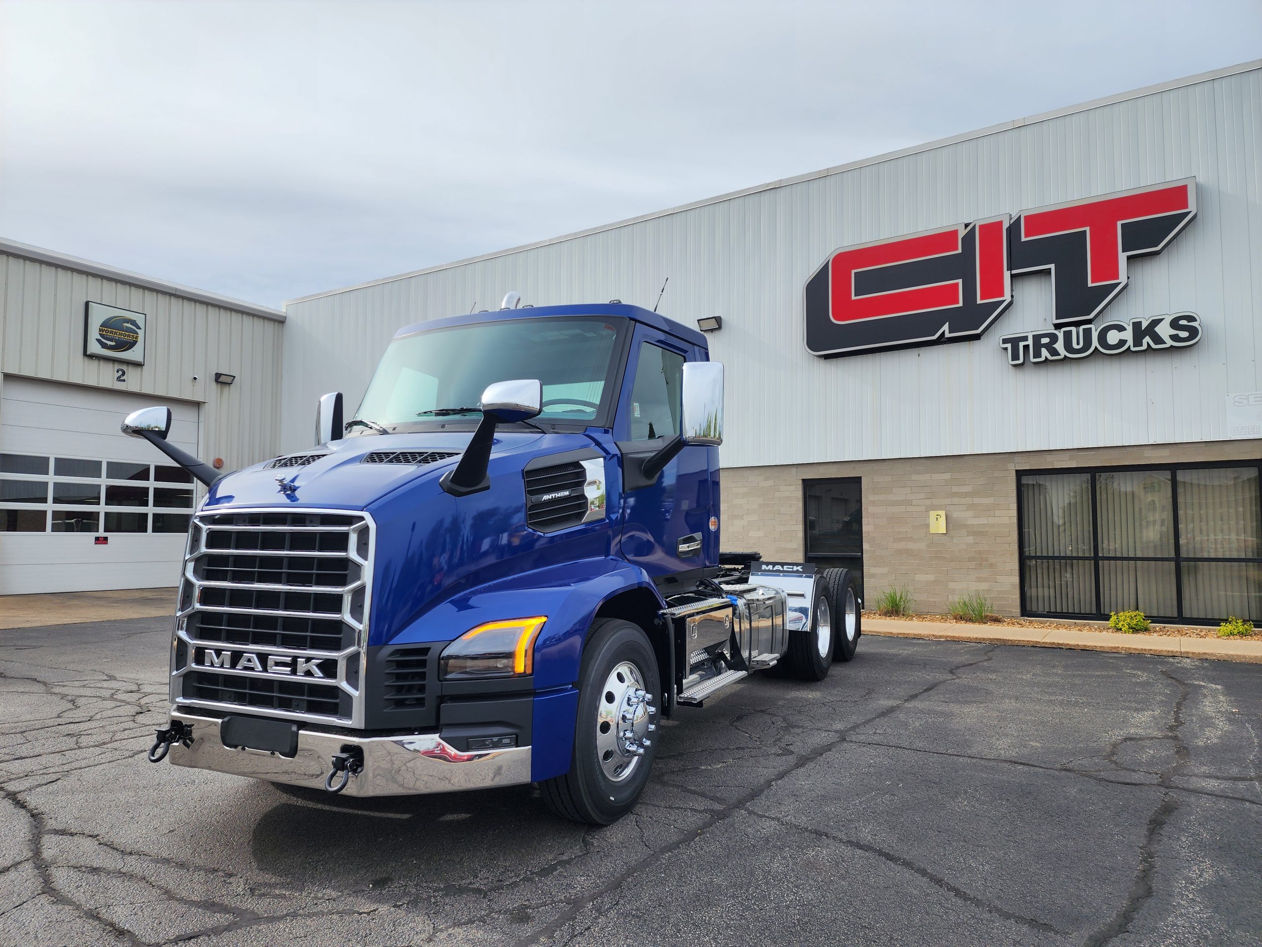2027 MACK ANTHEM - image 1 of 6
