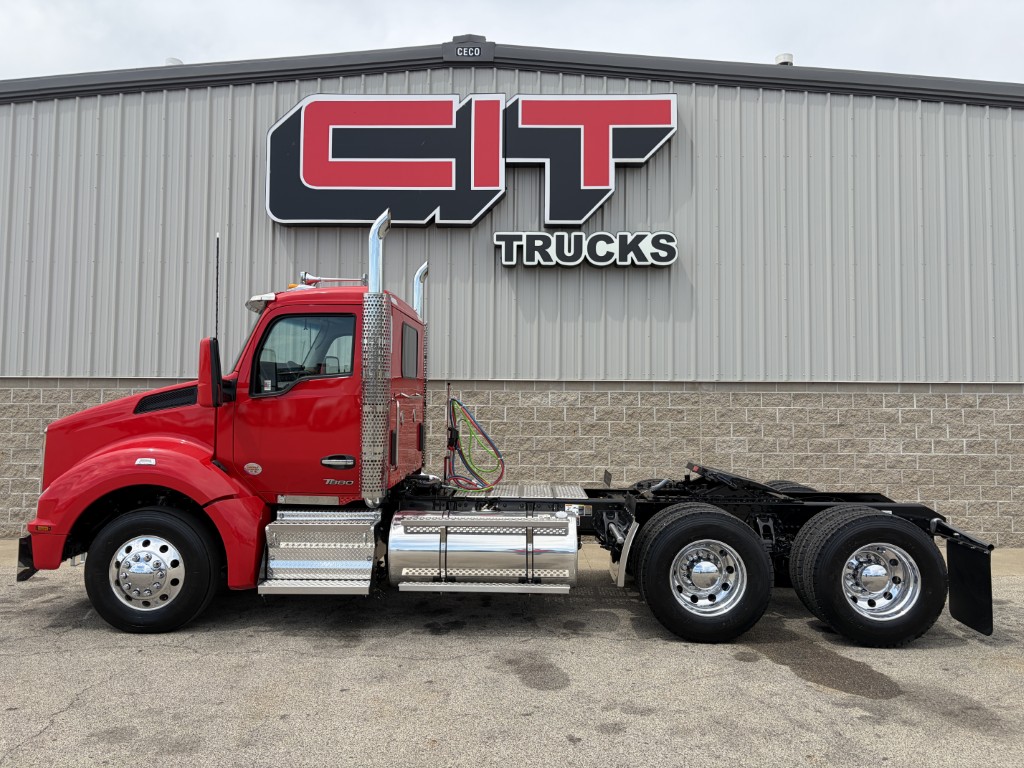 NEW 2027 KENWORTH T880 - image 4 of 6
