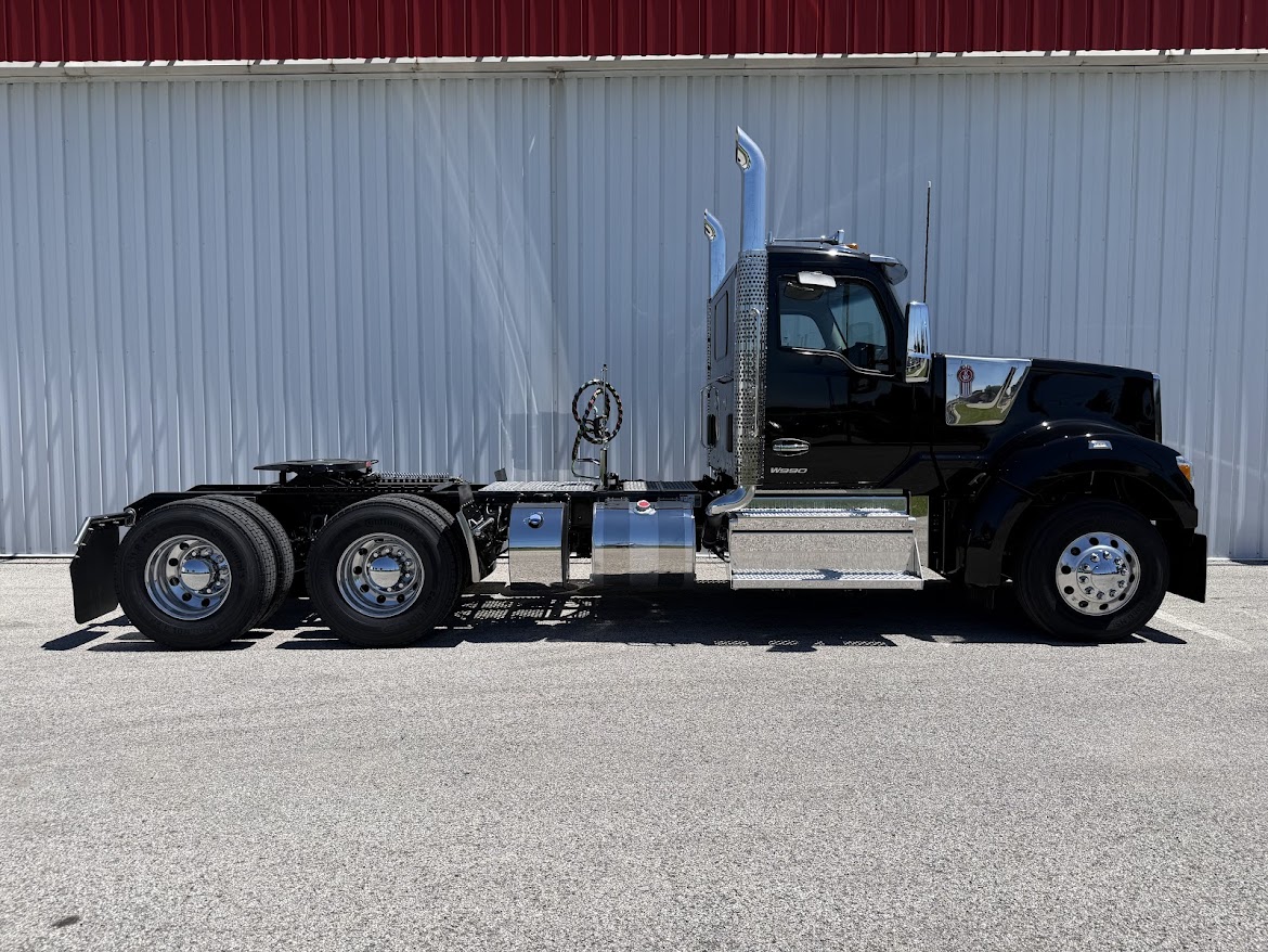 NEW 2027 KENWORTH W990 NEW 2027 KENWORTH W990 - image 3 of 6