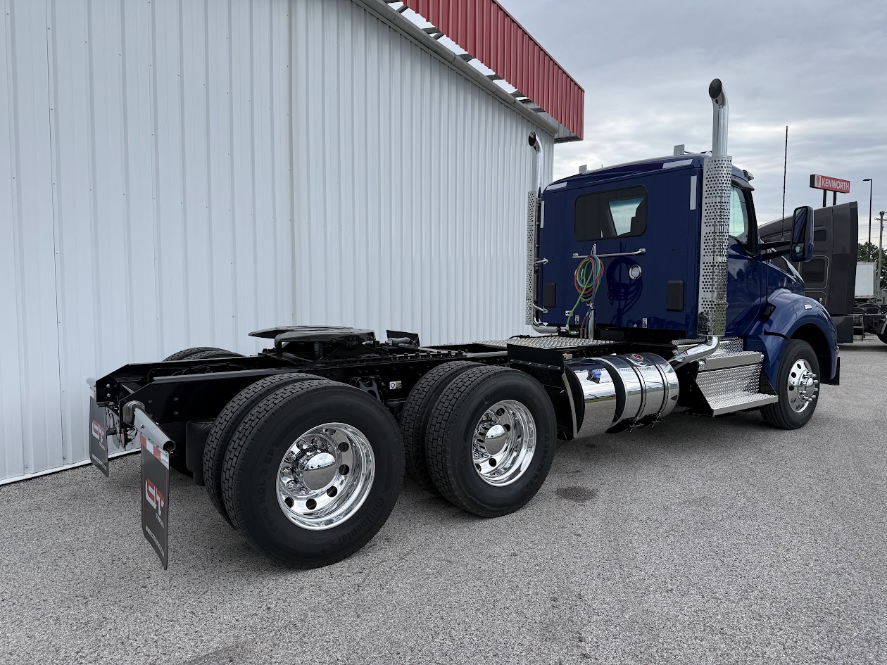 NEW 2027 KENWORTH T880 - image 4 of 6