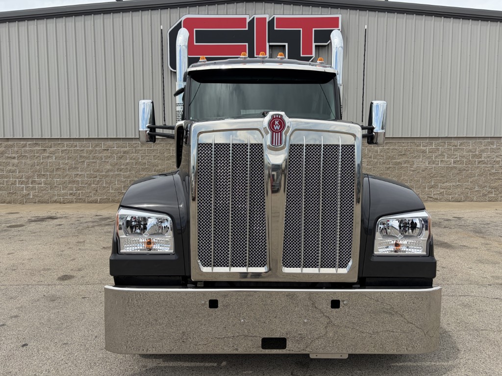 NEW 2027 KENWORTH W990 NEW 2027 KENWORTH W990 - image 2 of 6