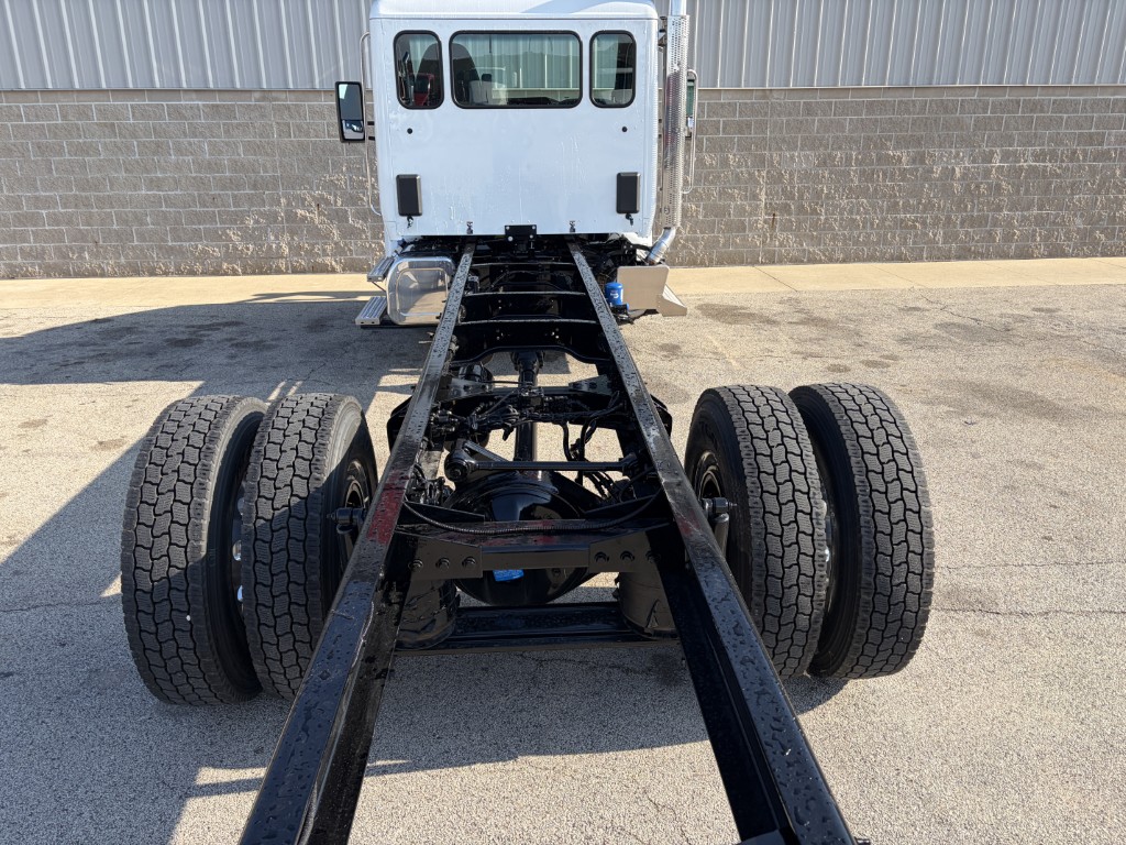 NEW 2027 KENWORTH T380 - image 6 of 6